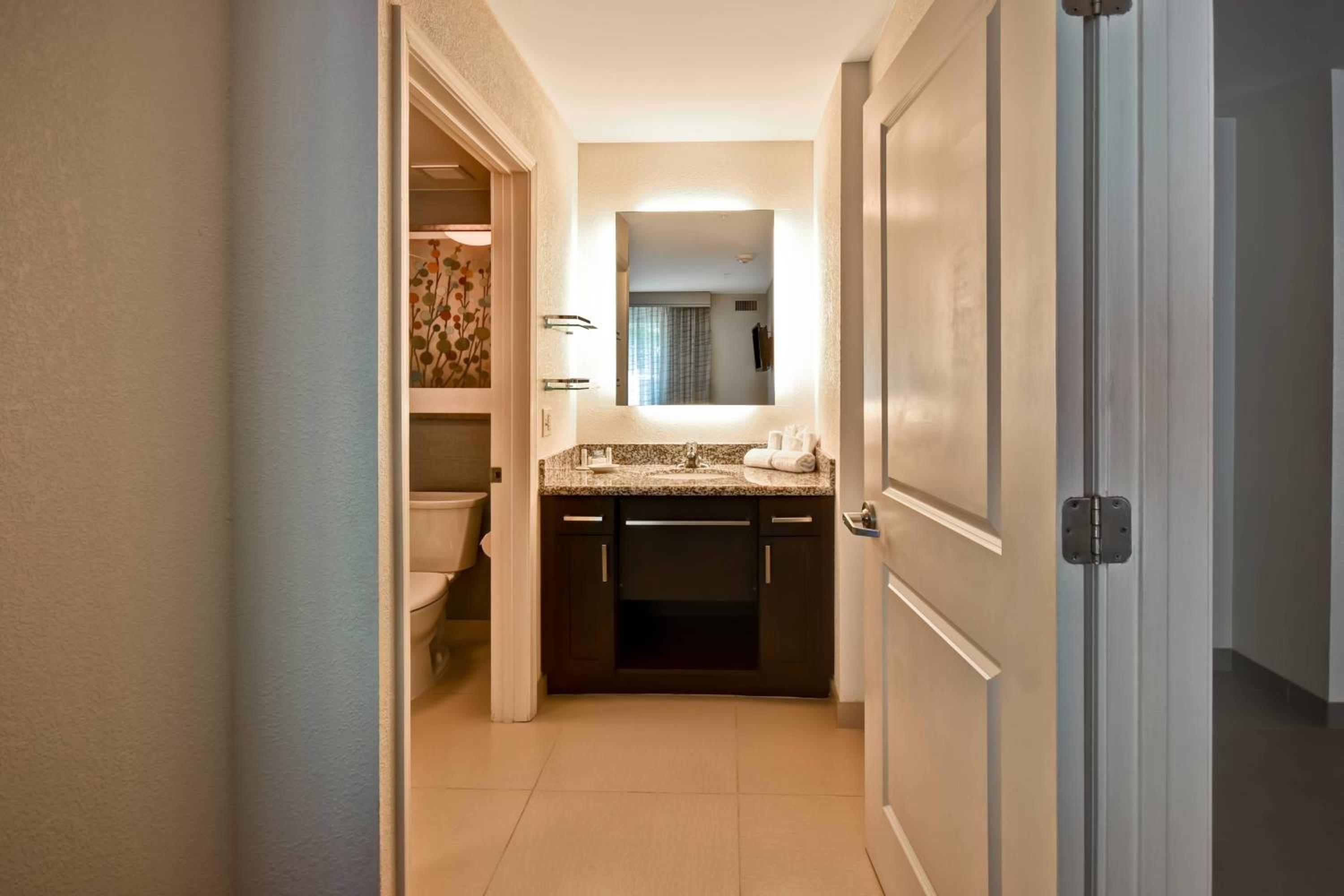 Two-Bedroom Suite with Roll-in Shower - Mobility and Hearing Accessible