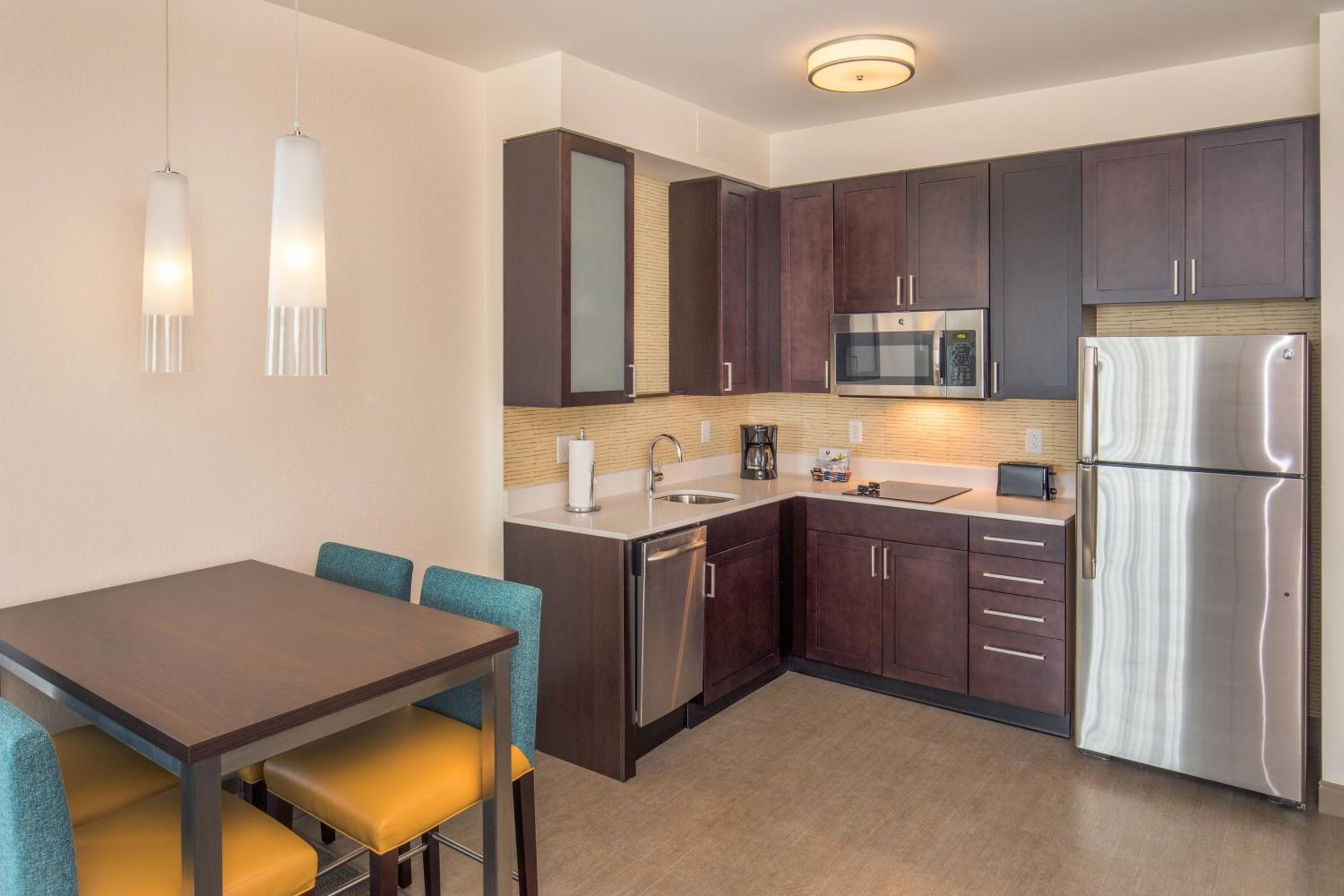 One-Bedroom King Suite with Sofa Bed and Roll-in Shower - Mobility and Hearing Accessible photo 3