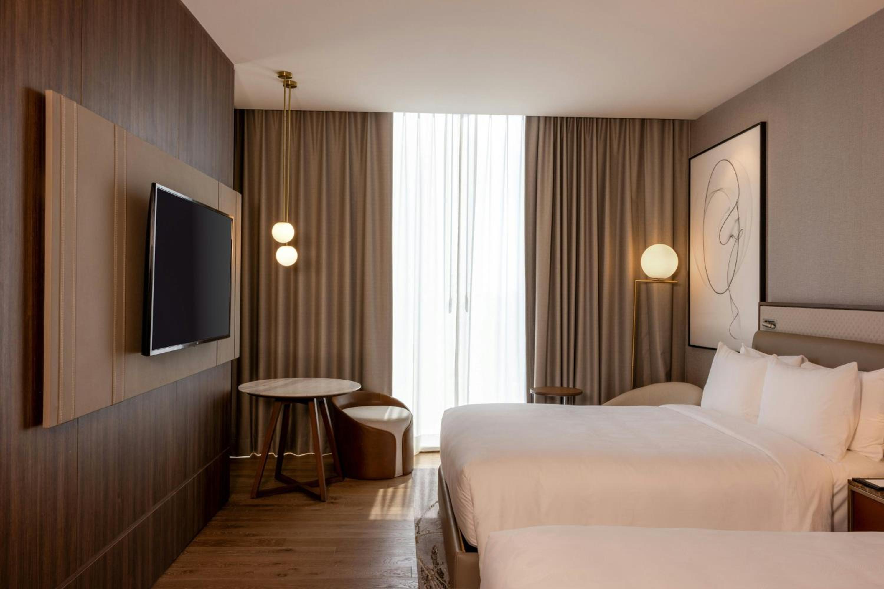 Privilege Room with Two Queen Beds - Photo 4