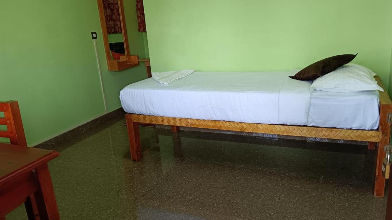 Single Room with Lake View photo 2