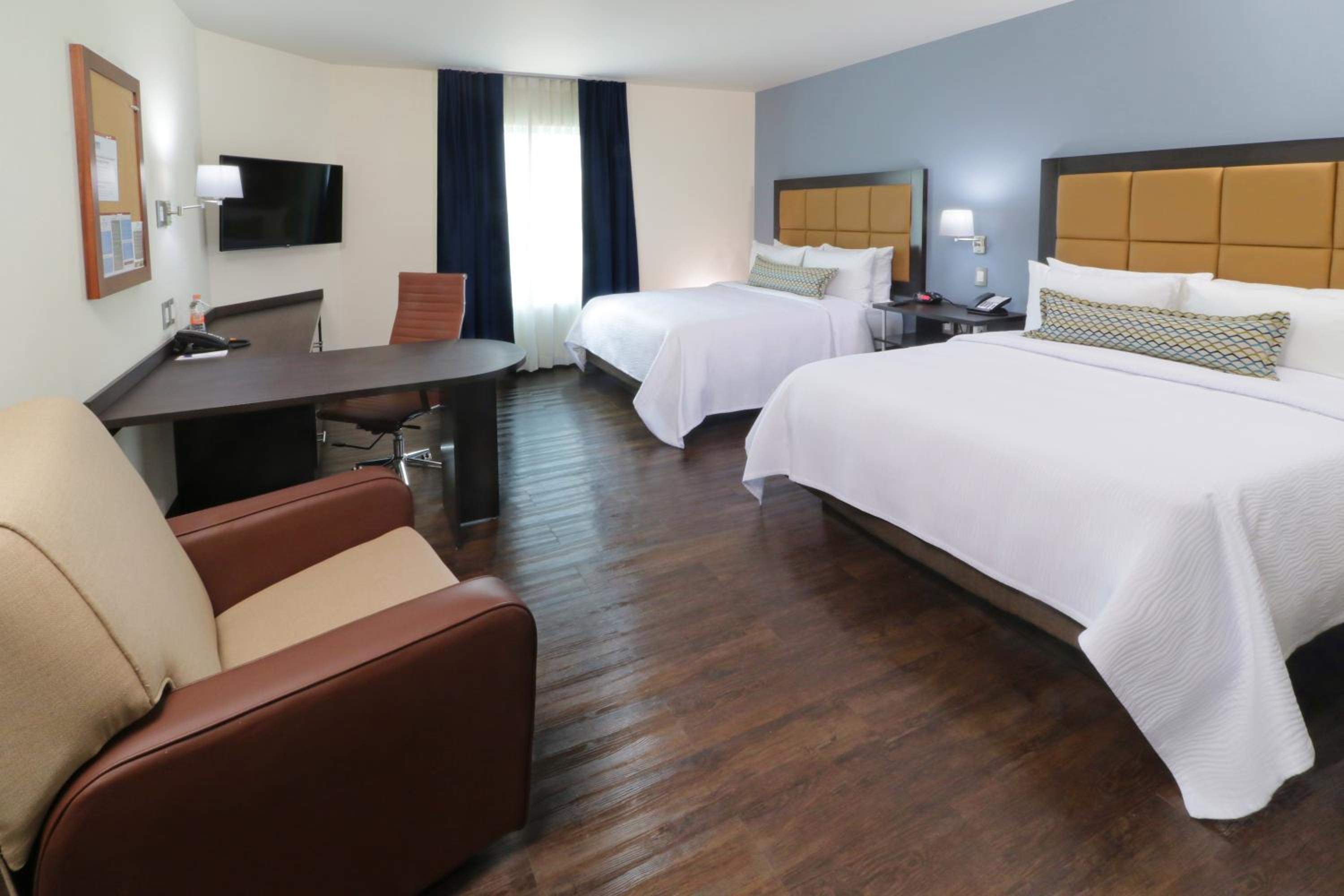 Studio Queen Suite with Two Queen Beds photo 1