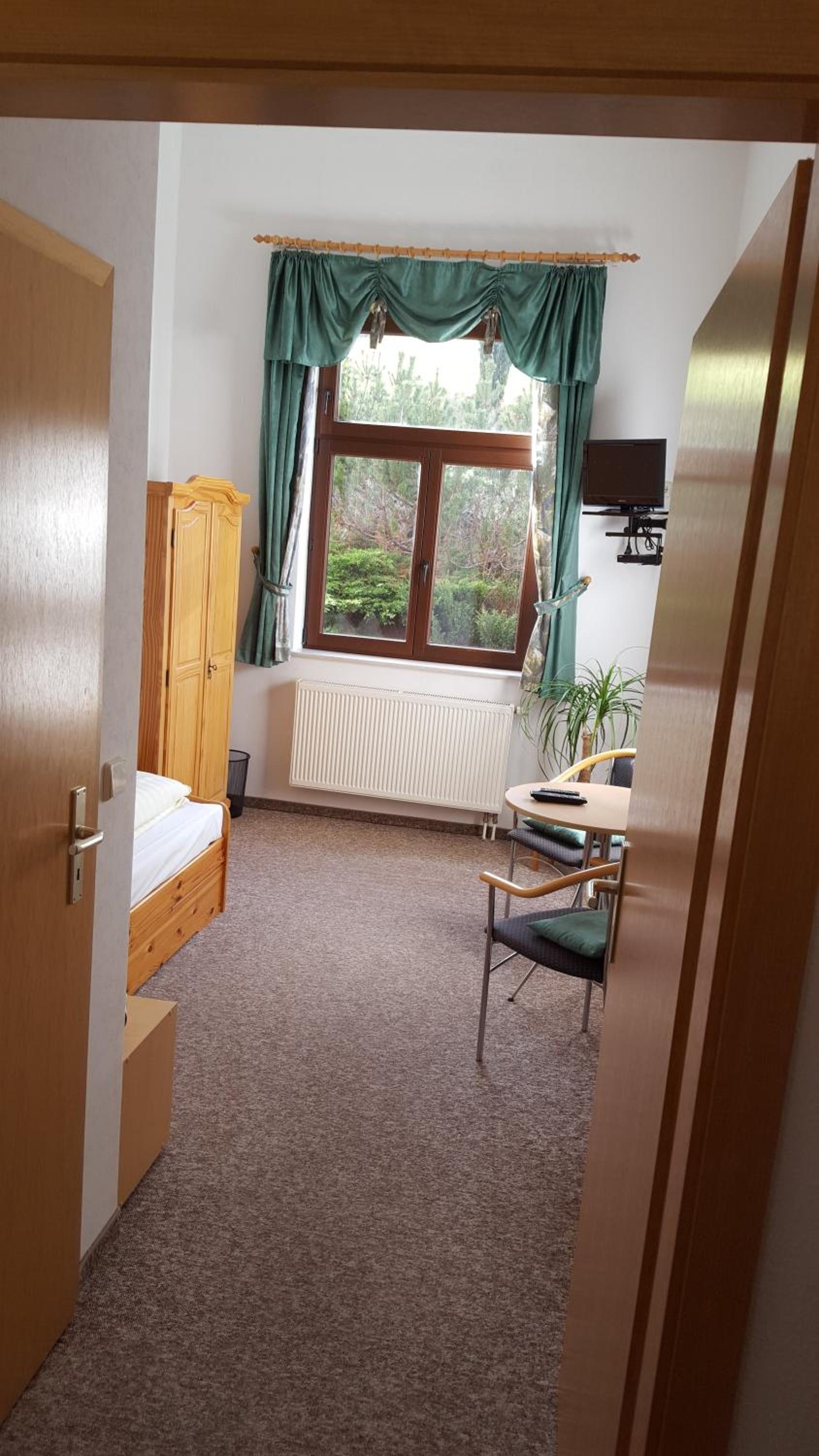 Large Single Room