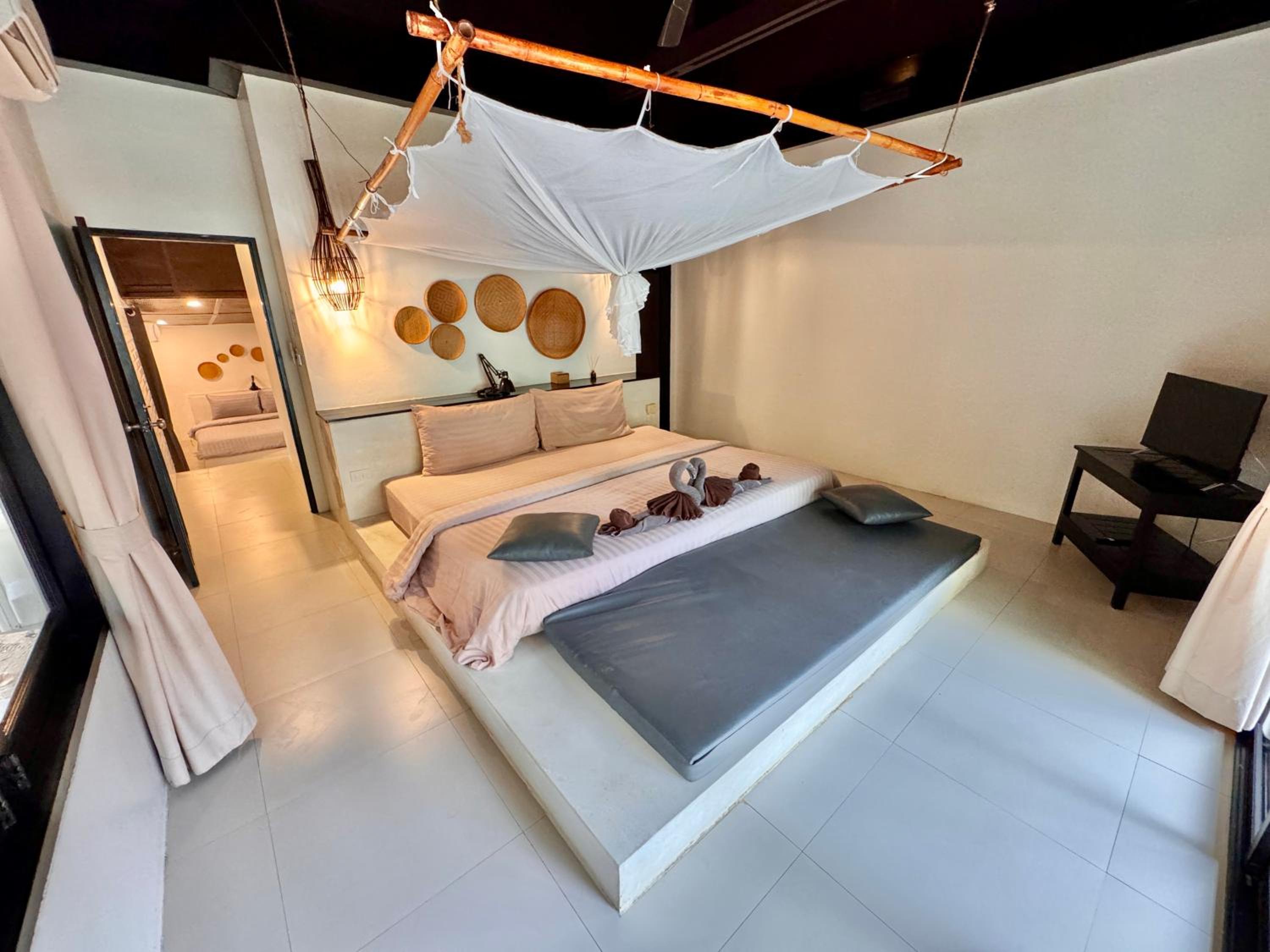 Two-Bedroom Villa - Photo 2