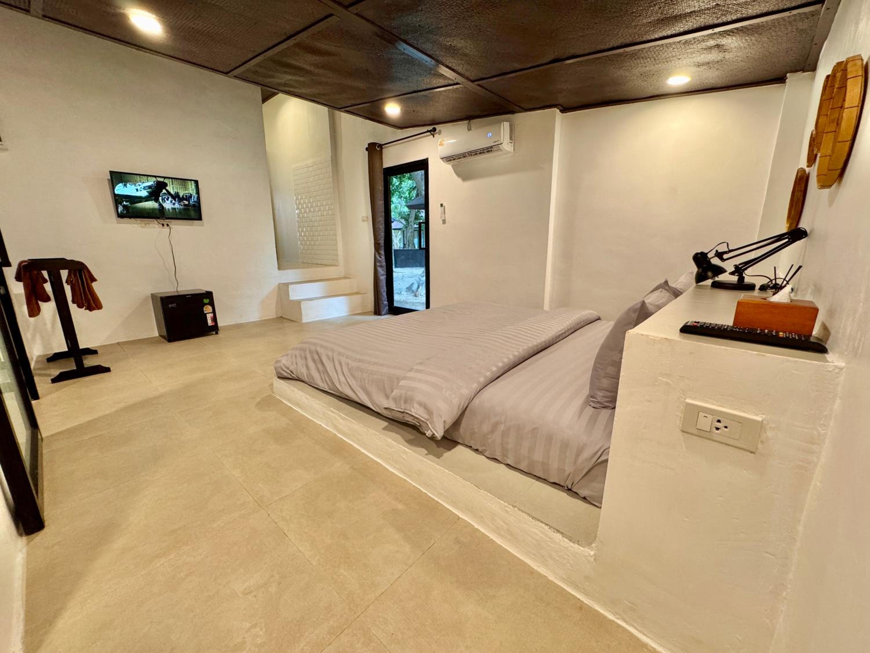 Two-Bedroom Villa - Photo 10
