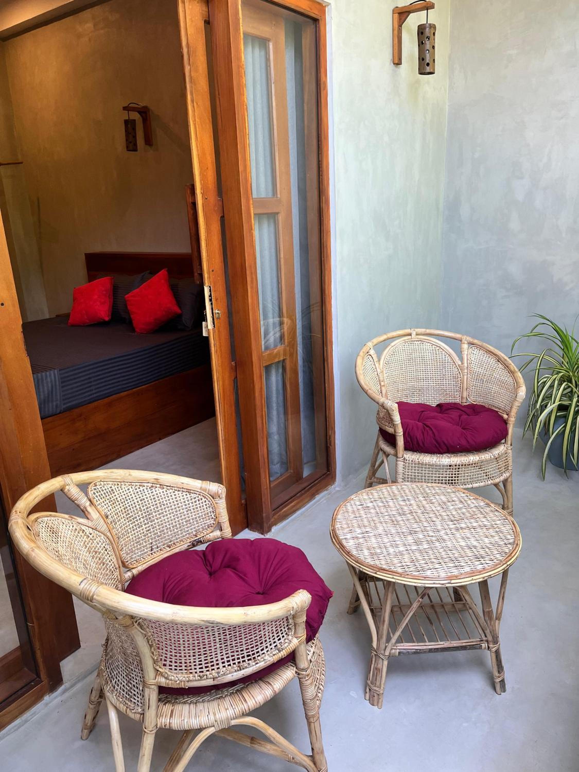 Deluxe Double Room with Balcony photo 2
