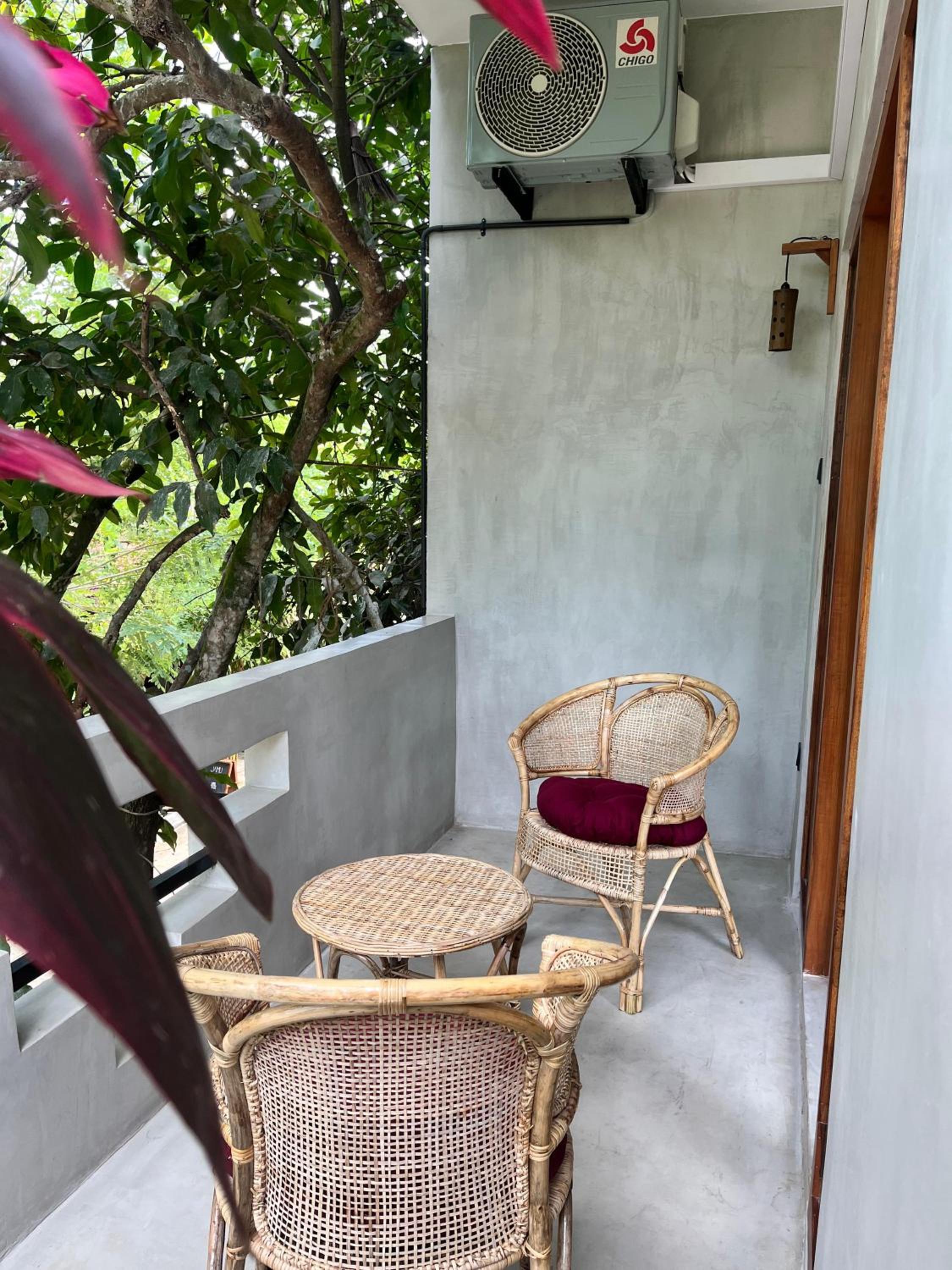 Deluxe Double Room with Balcony photo 3