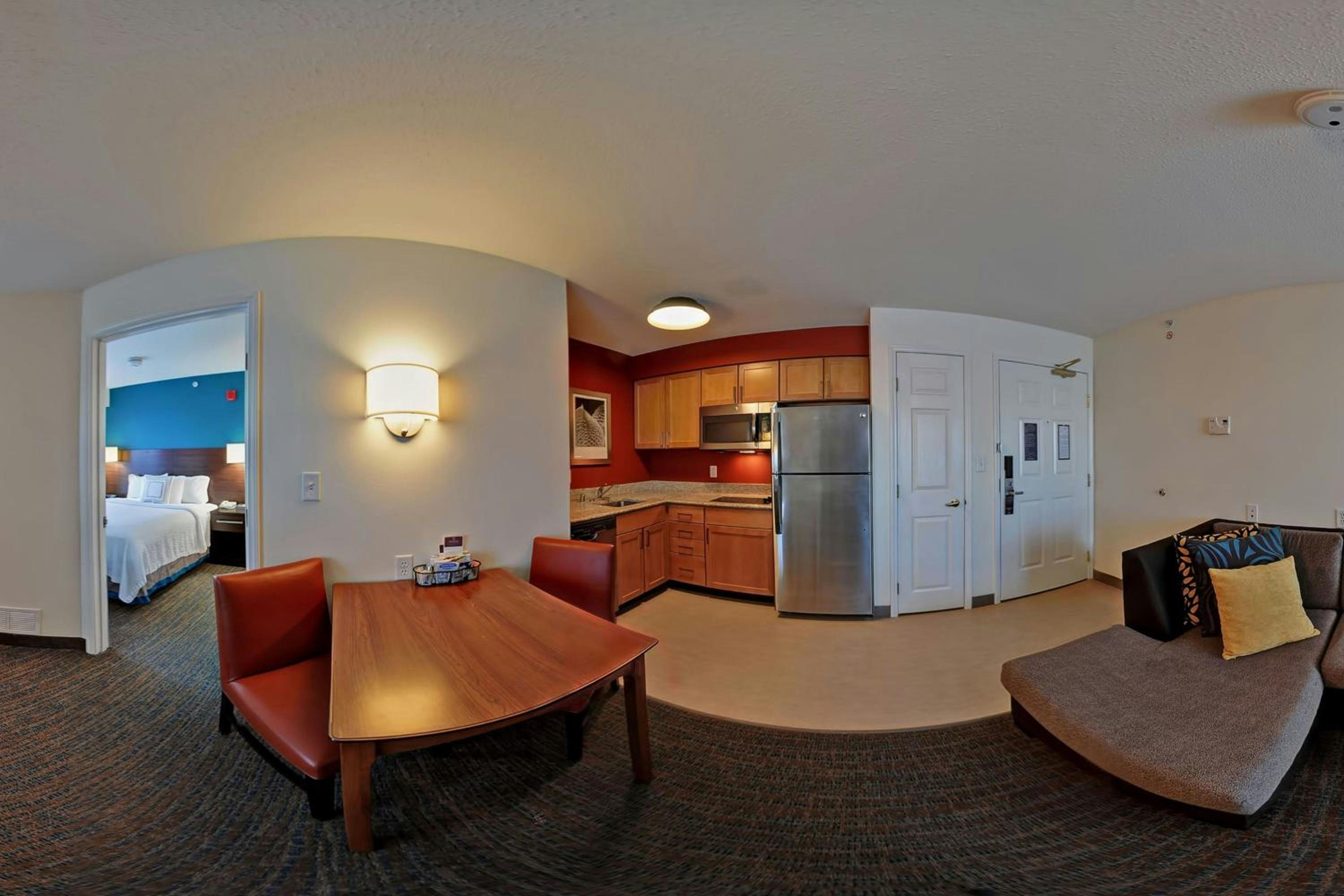 Queen Room with Two Queen Beds - Hearing Accessible/High Floor