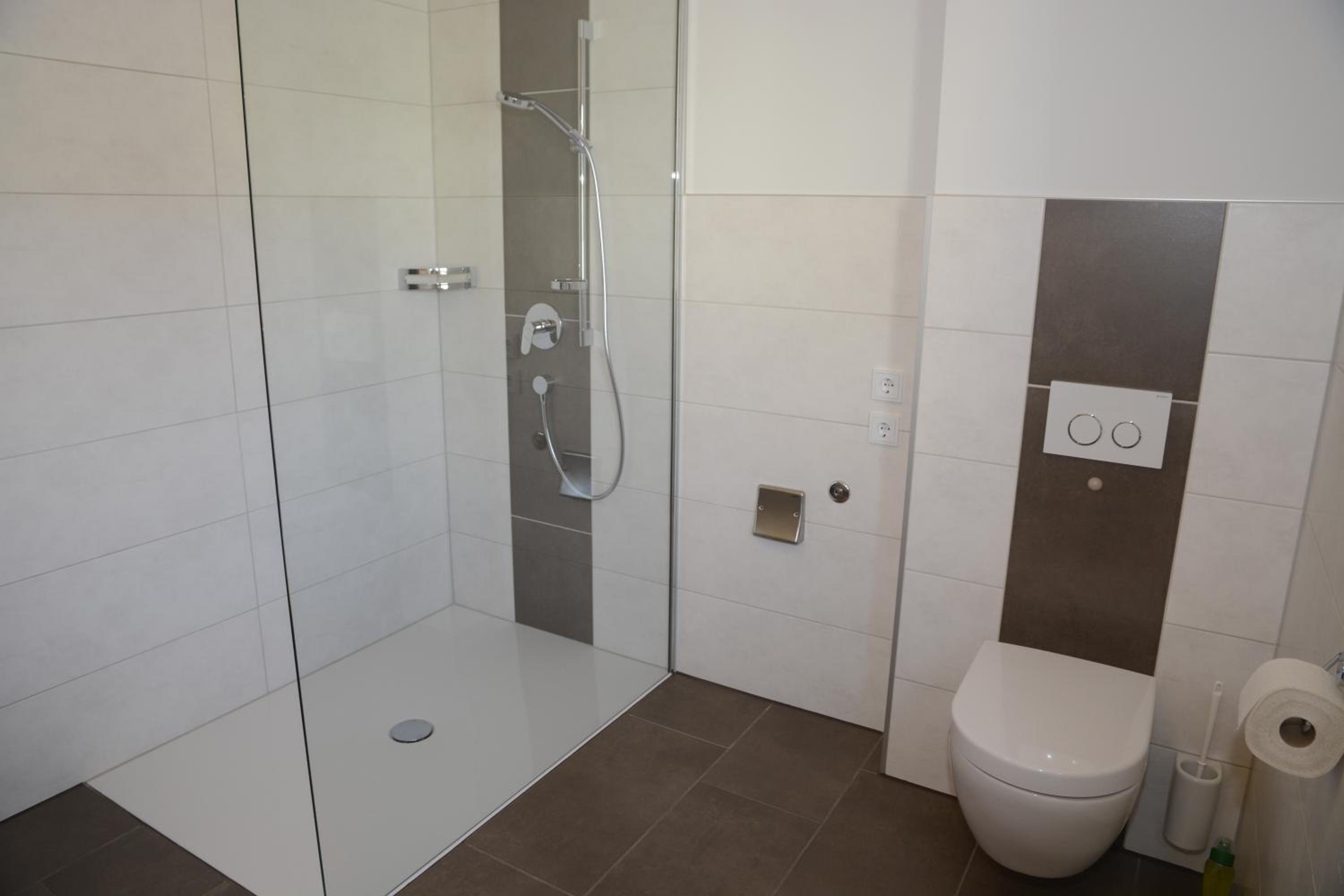 One-Bedroom Apartment with Balcony photo 3