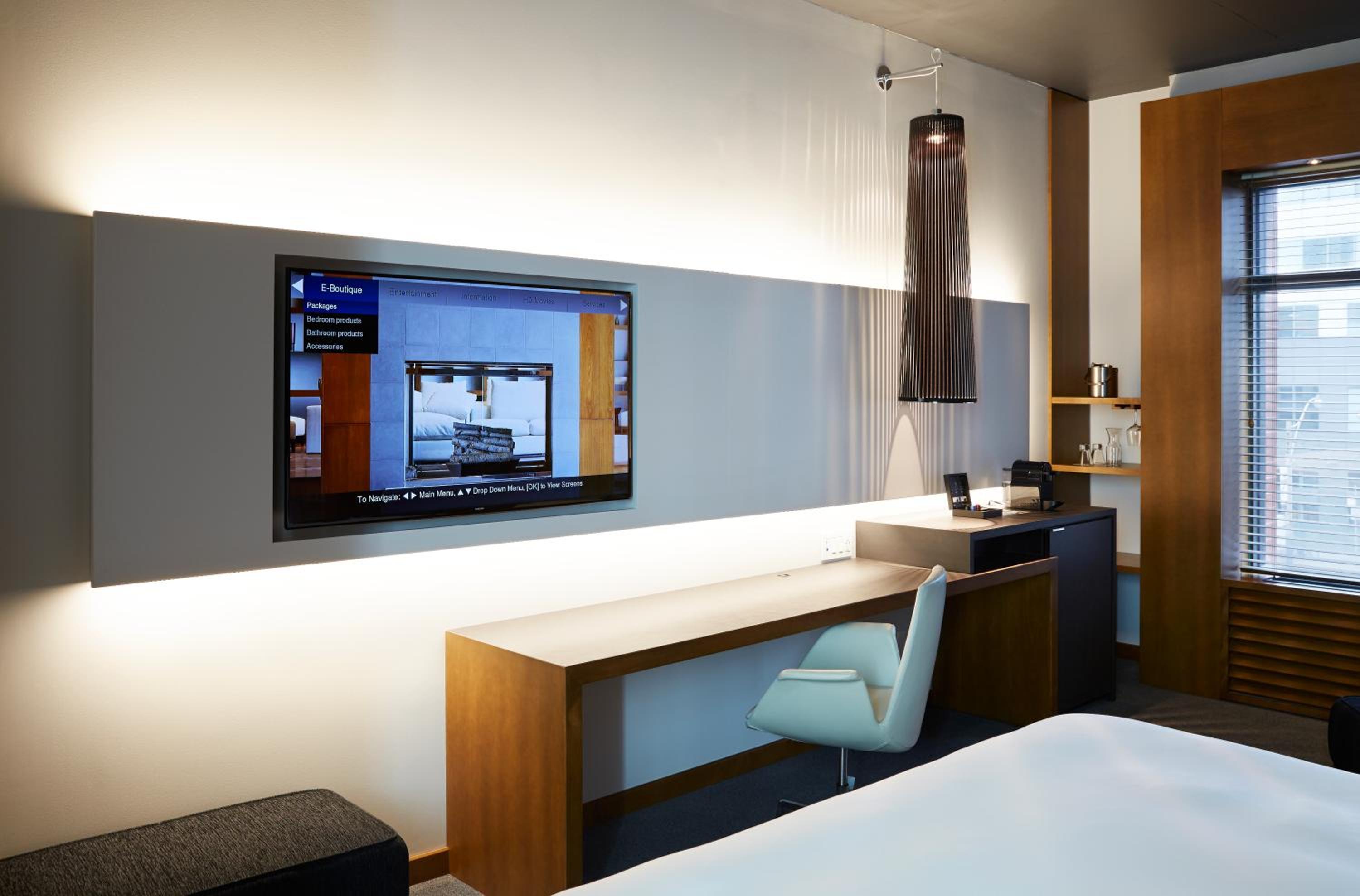 Luxury King Room - Photo 5