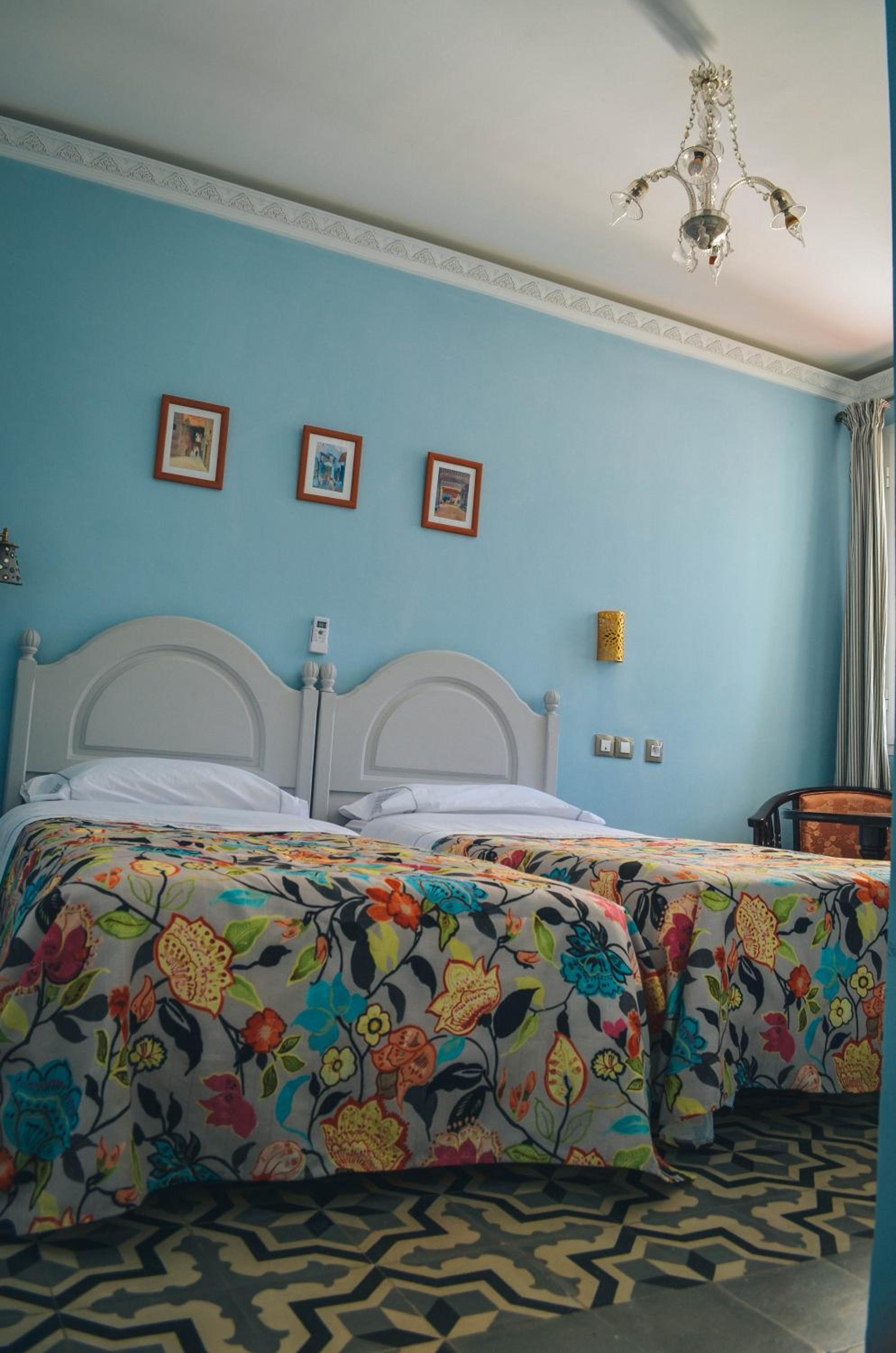 Cairo Twin Room - Photo 6