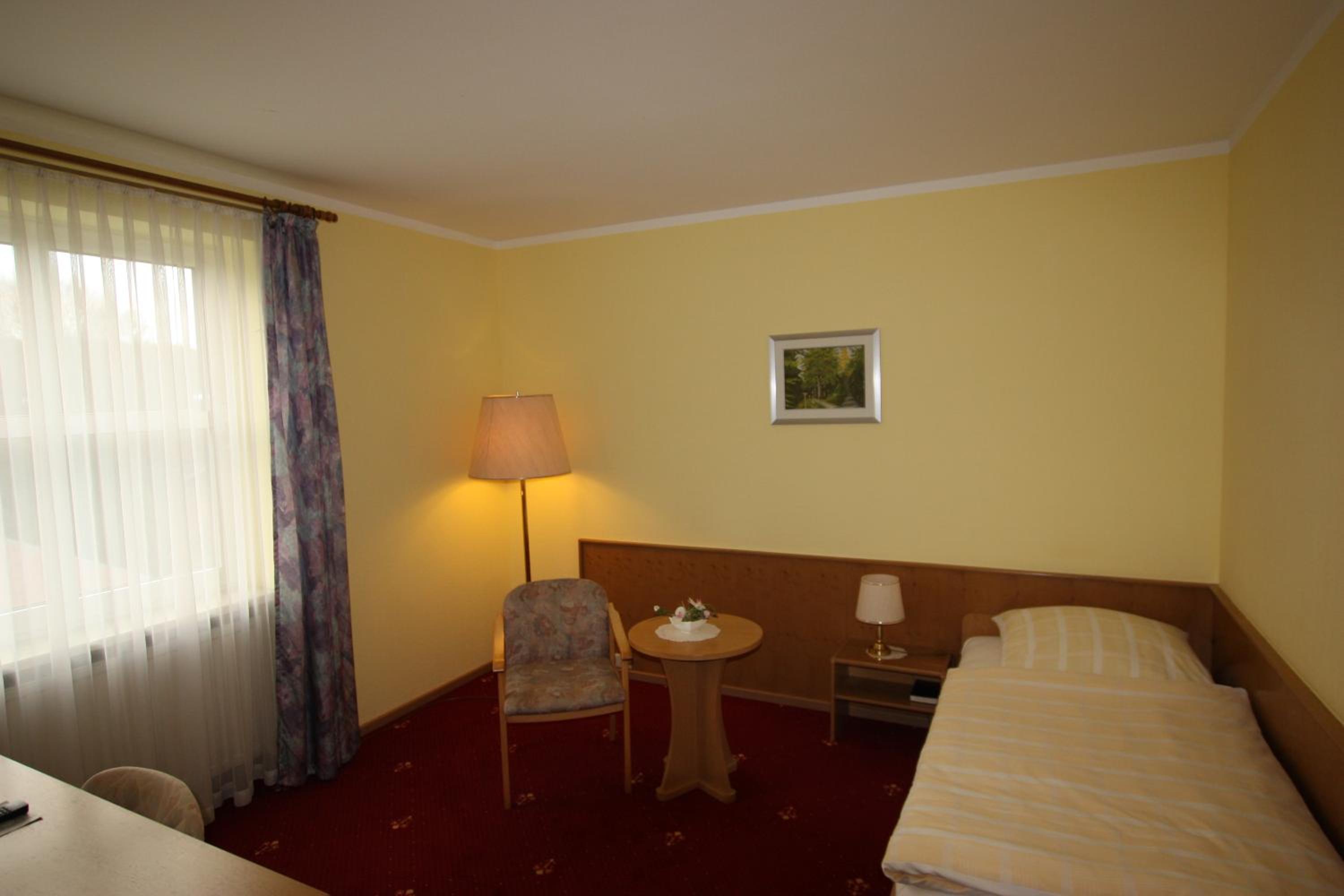 Single Room photo 2