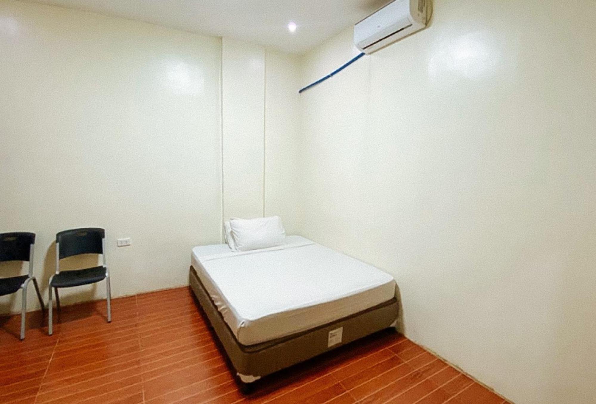 Standard Double Room - Photo 5