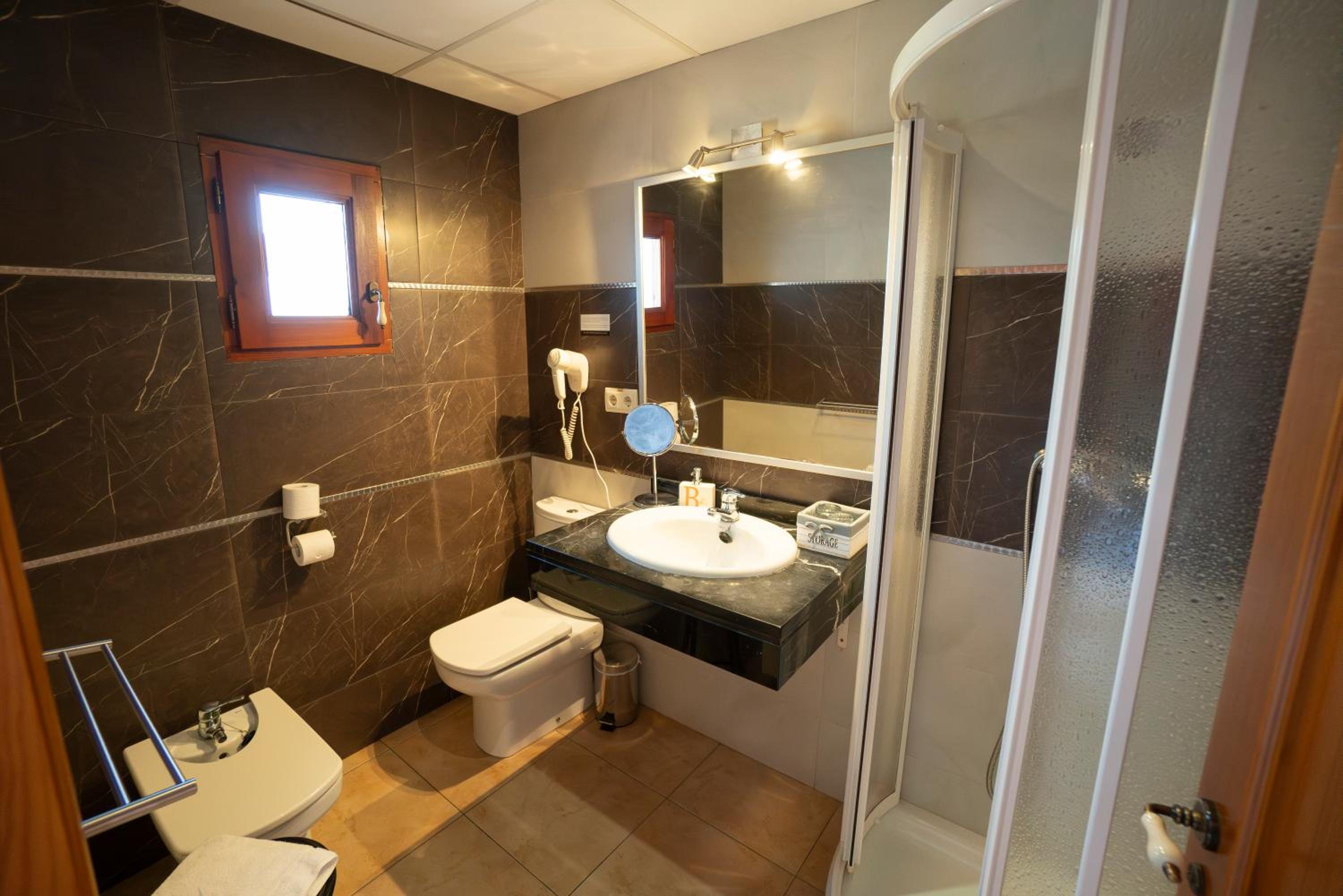 Double Room with Terrace - Photo 7
