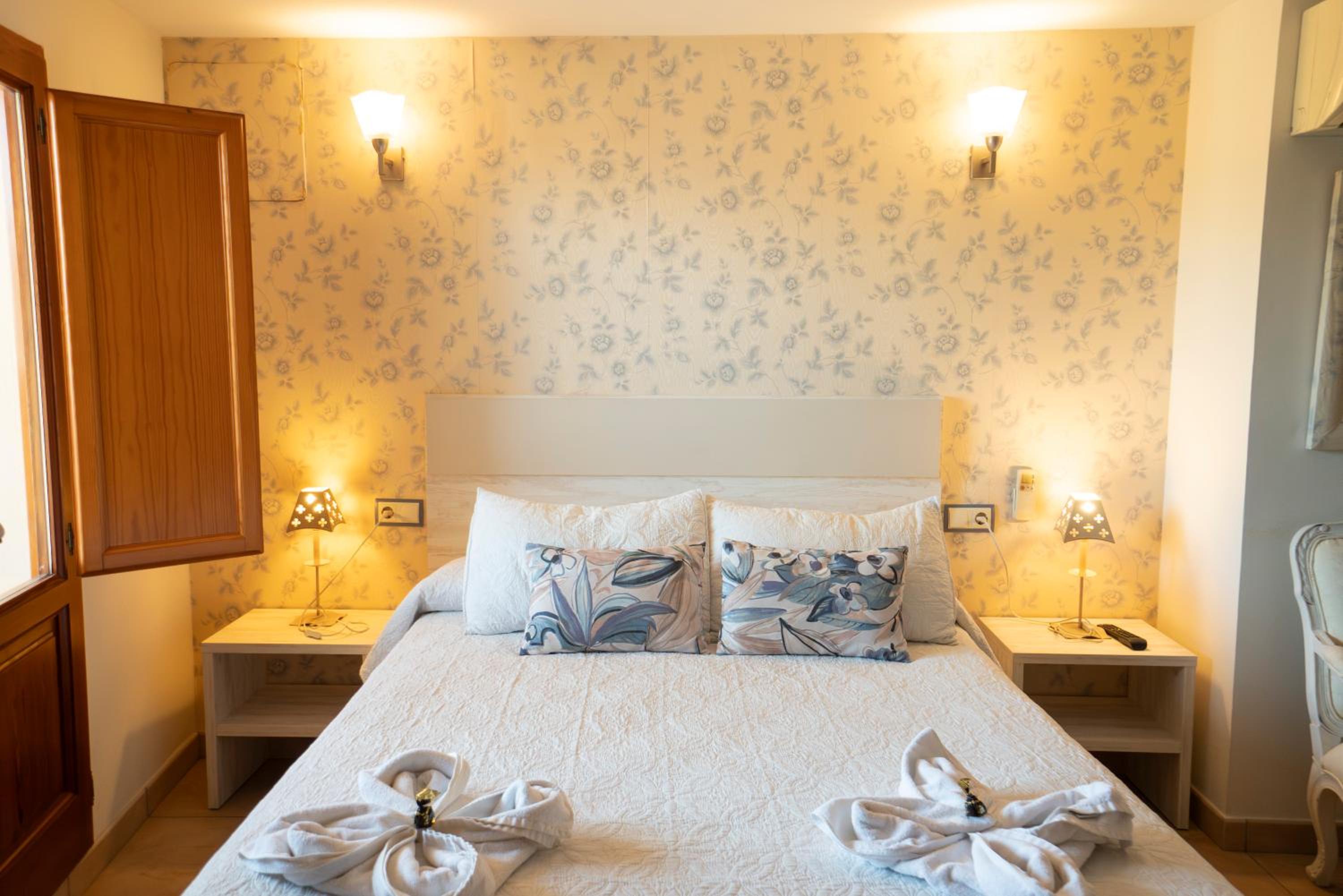 Quadruple Room with Terrace - Photo 2
