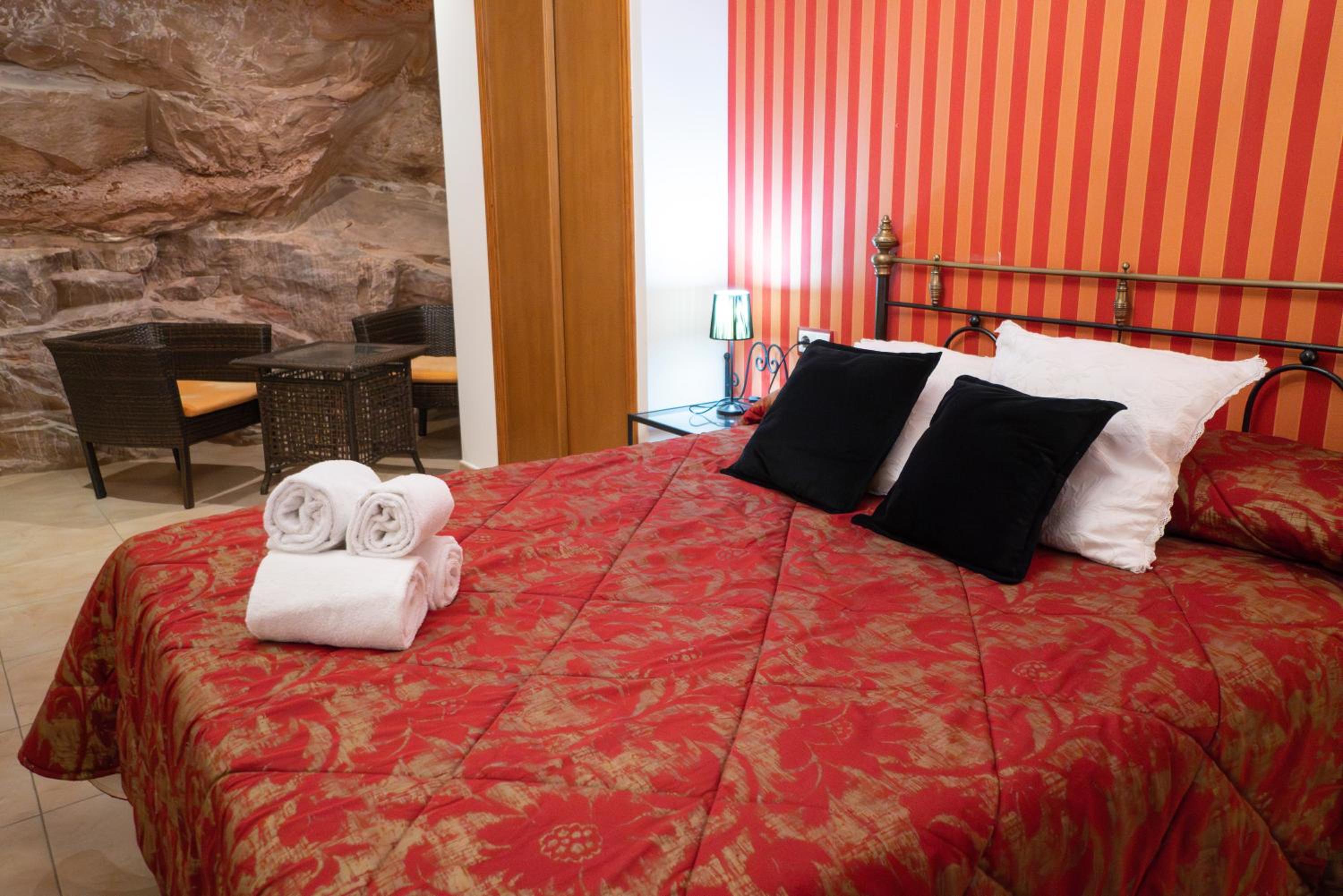 Double Room with Balcony photo 3