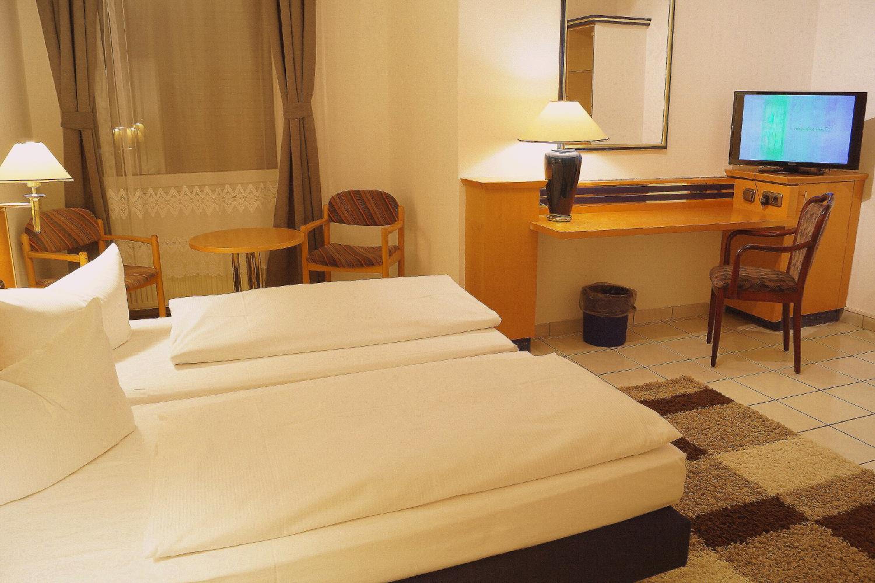 Twin Room - Photo 4