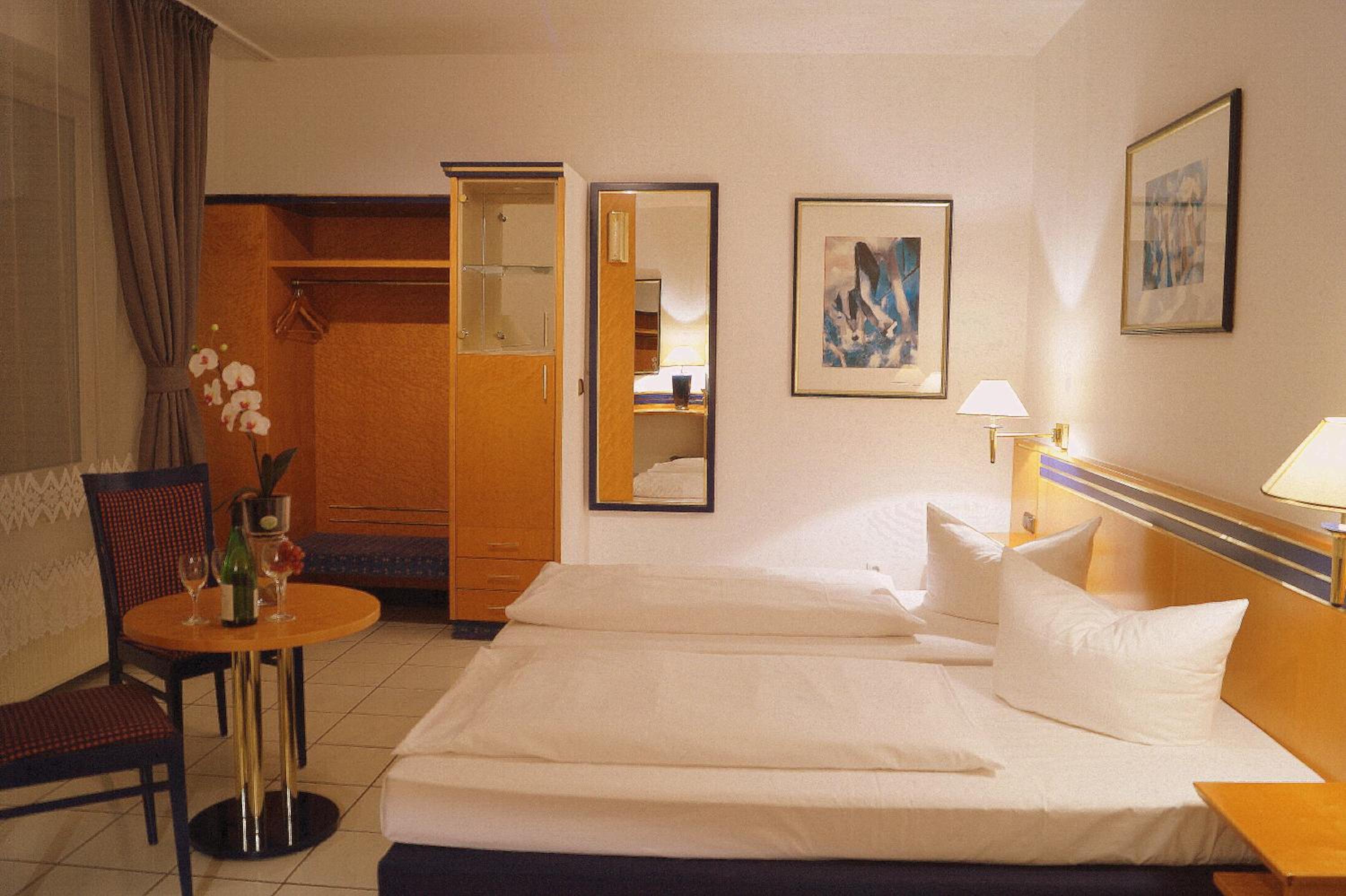 Double Room - Photo 7