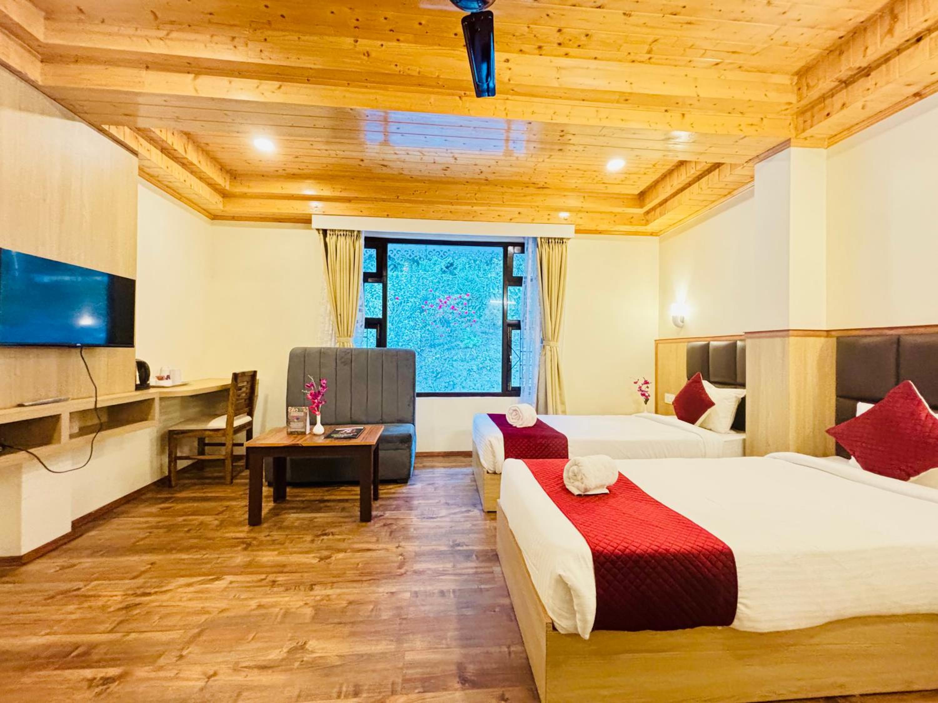 Deluxe Twin Room photo 3