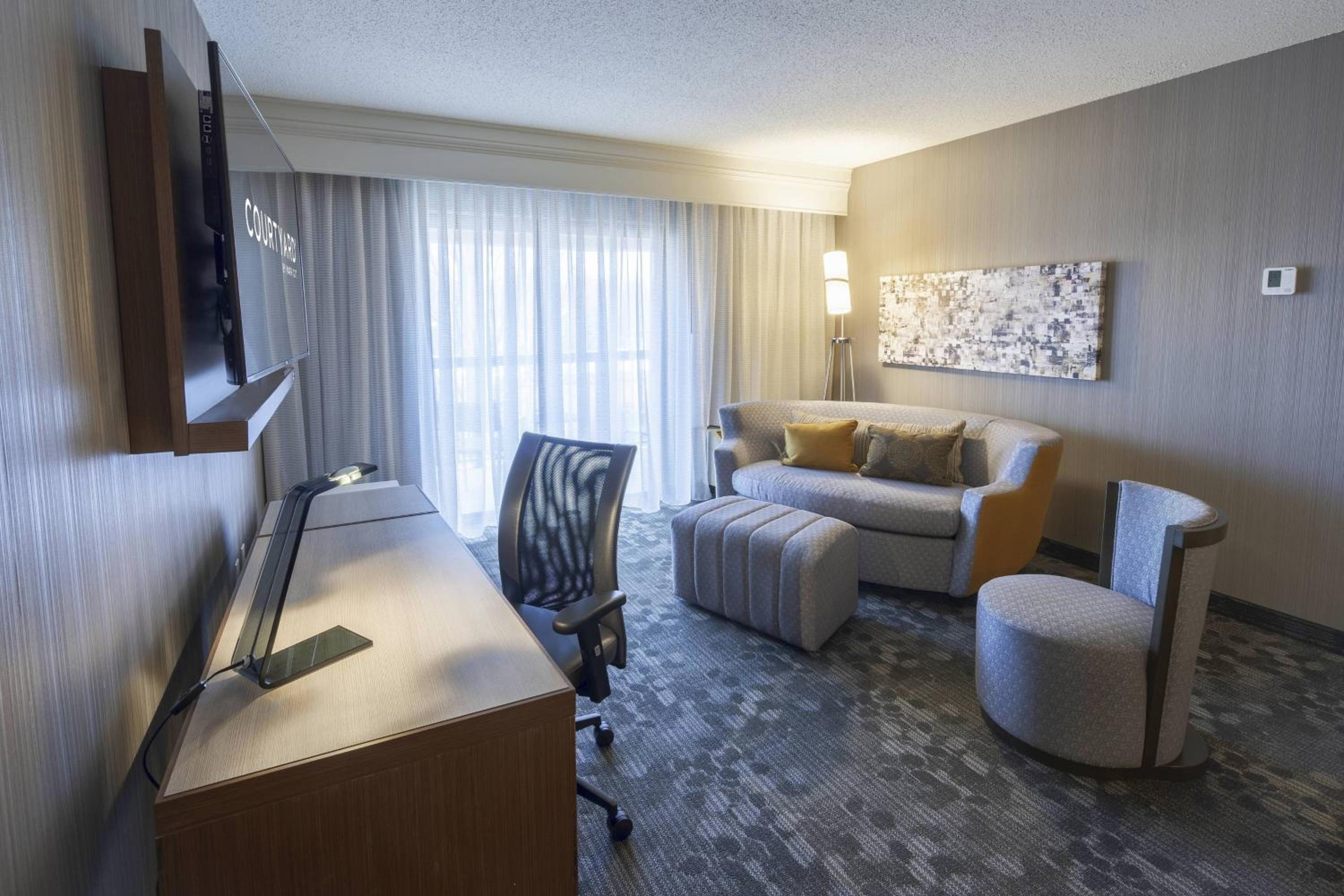 One-Bedroom King Suite with Sofa Bed - Photo 1