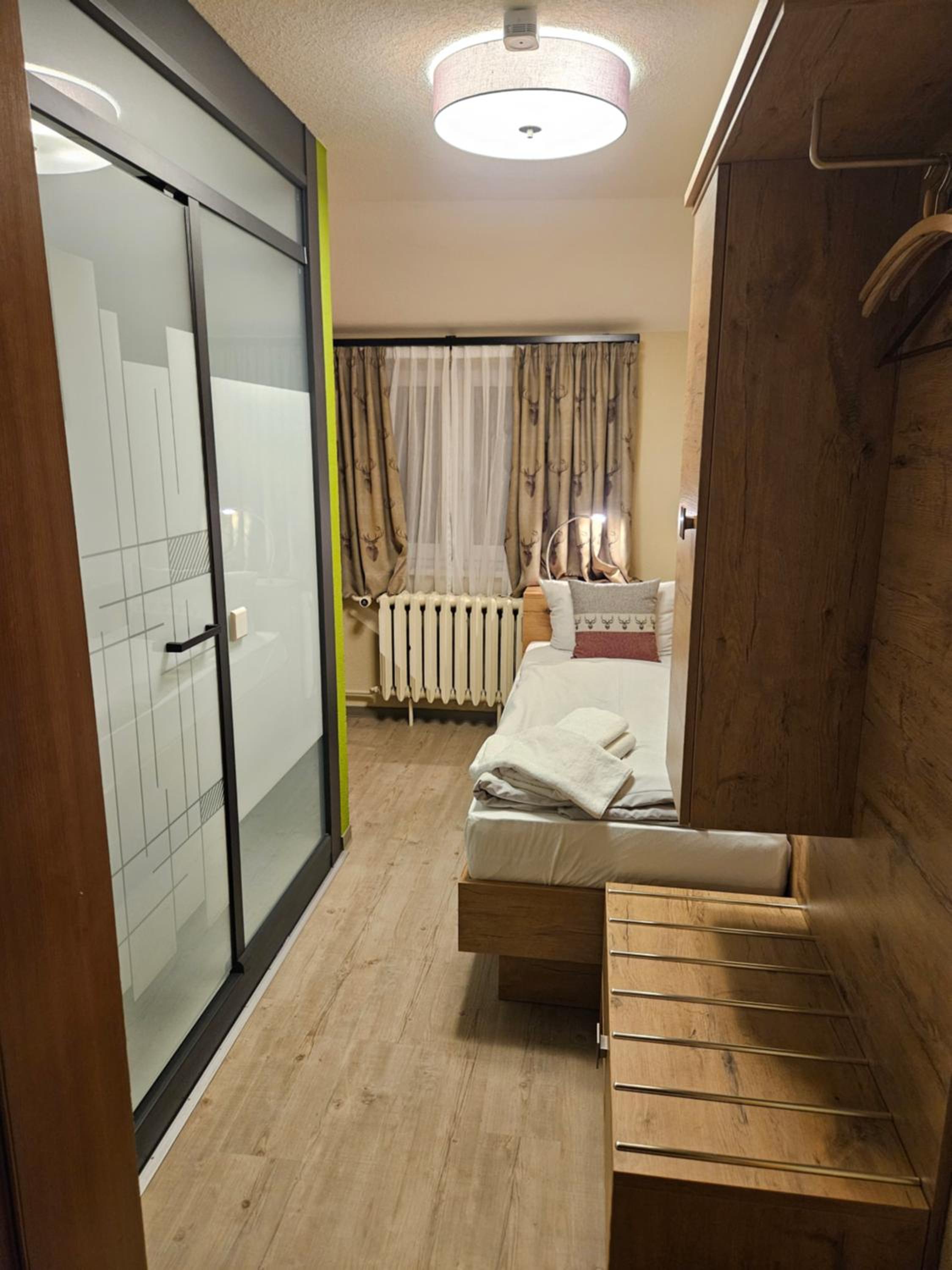Single Room photo 2