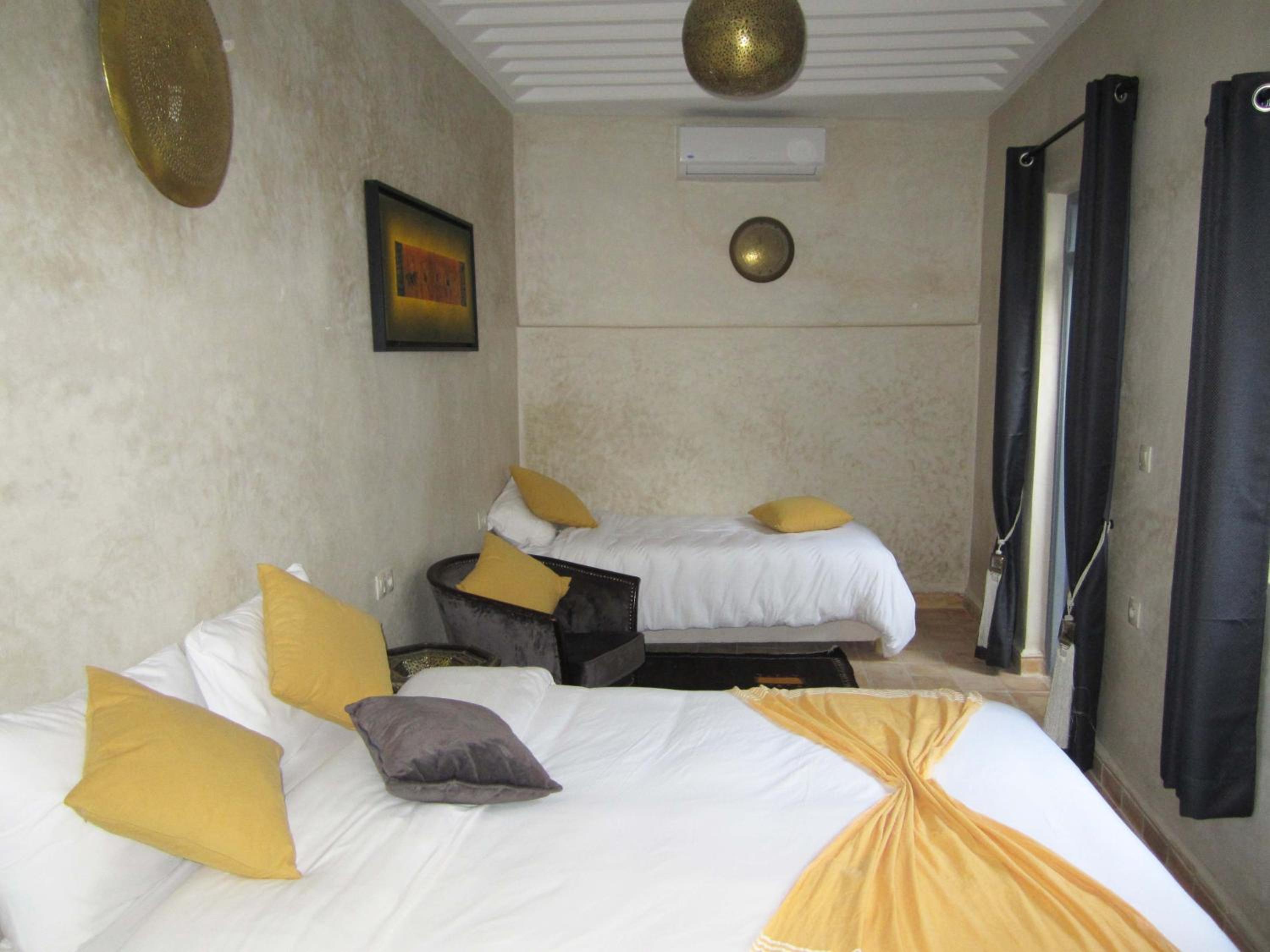 Superior Triple Room - Photo 3