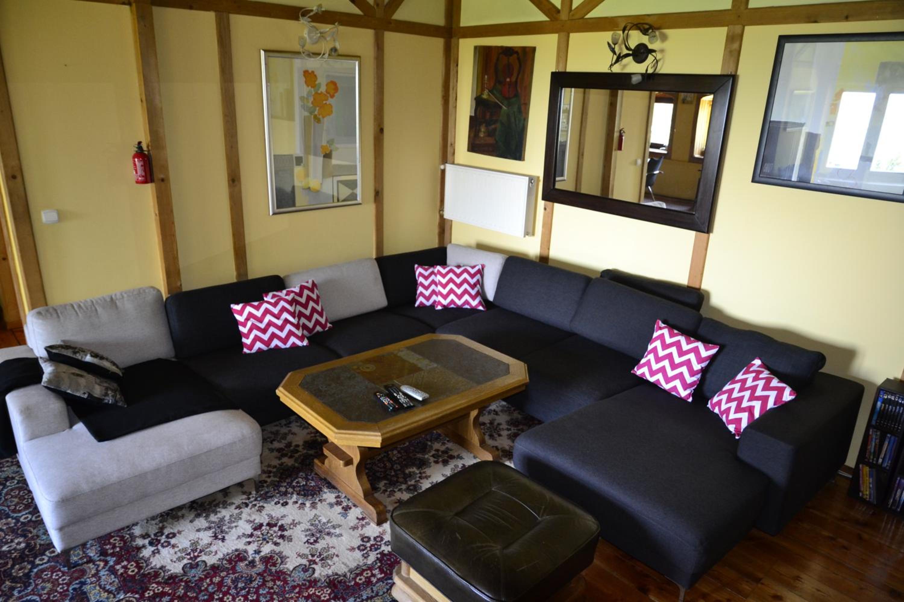 Four-Bedroom House photo 3