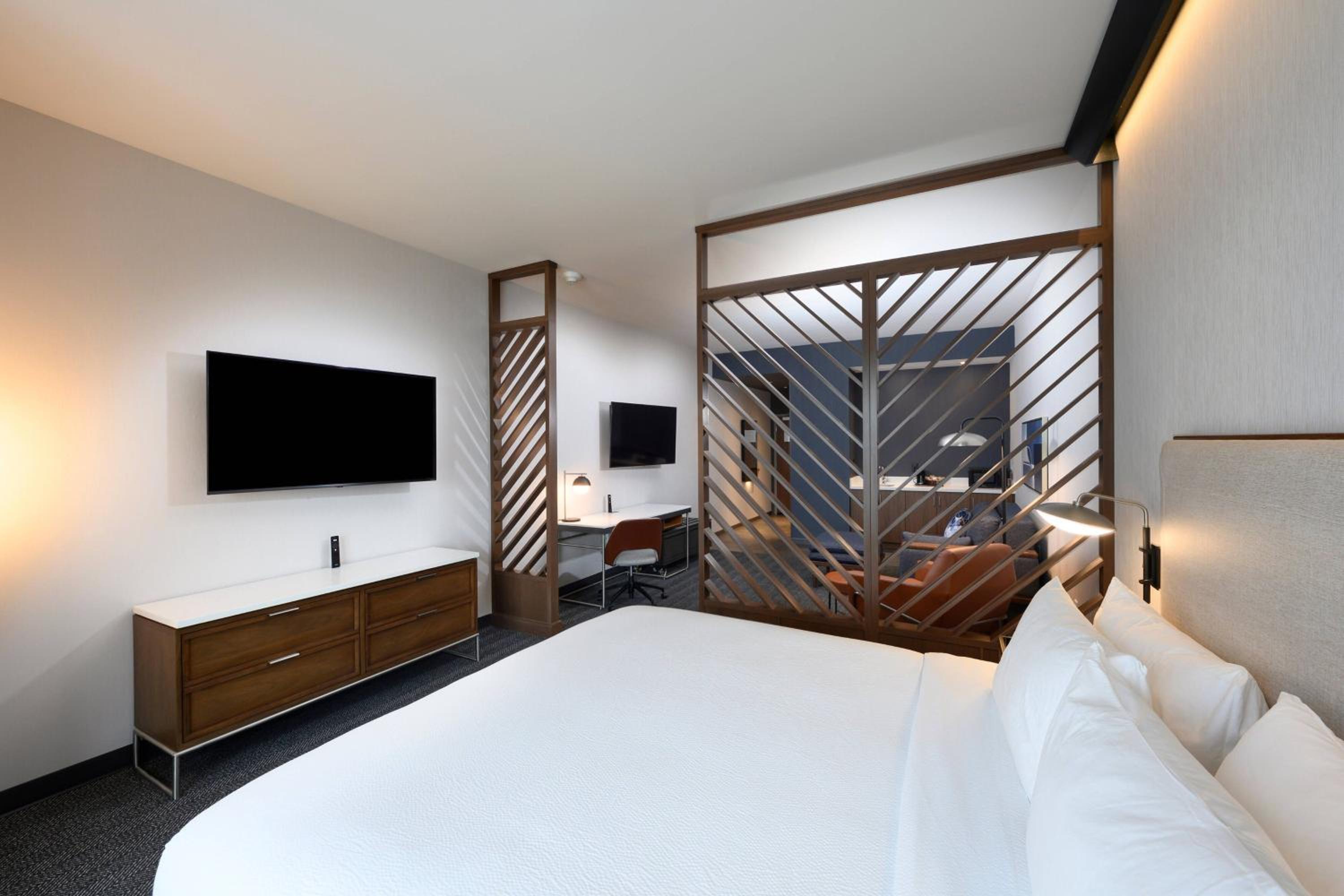 King Suite with Sofa Bed - Hearing Accessible - Photo 3