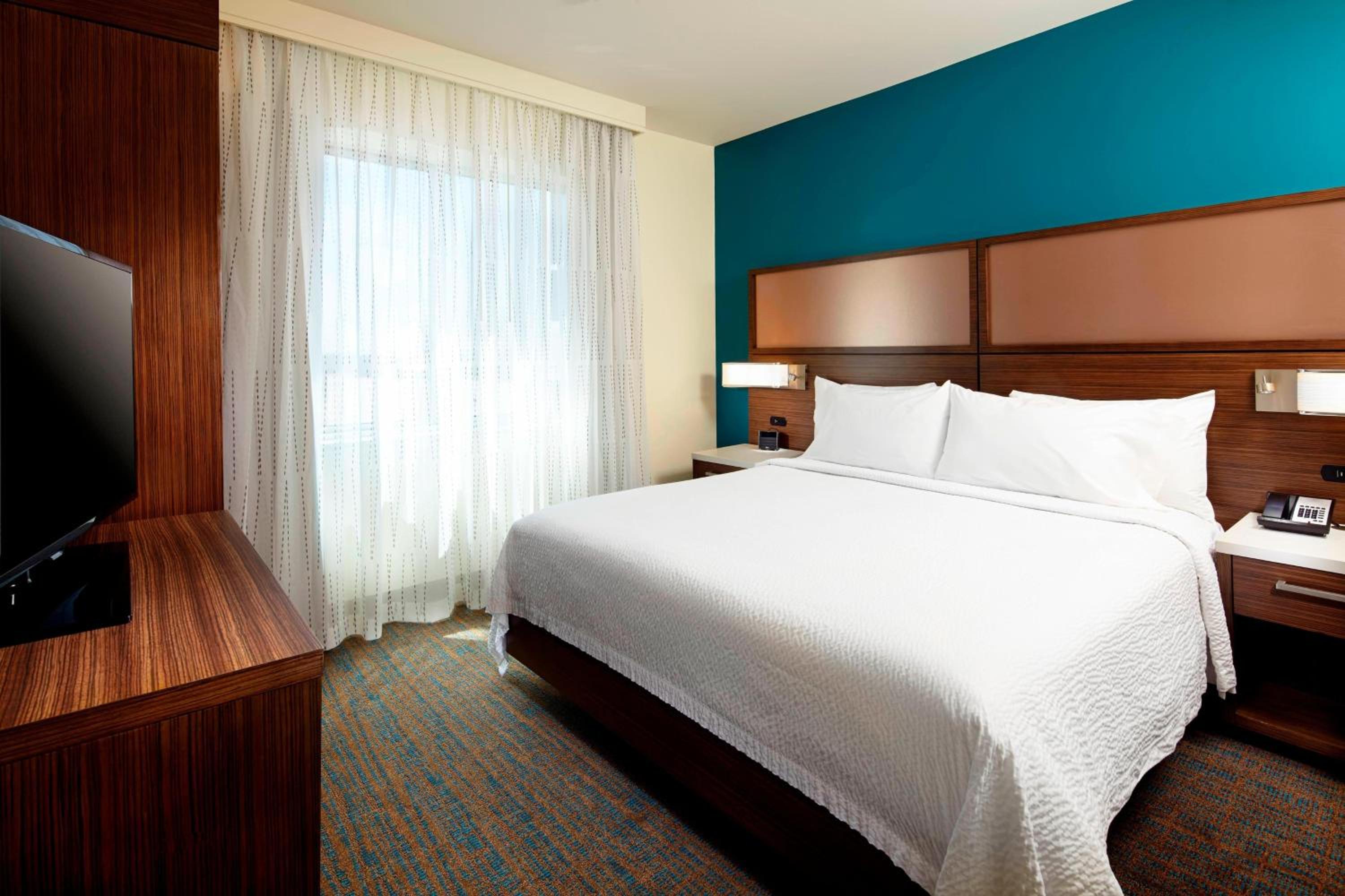 Two-Bedroom Suite photo 2
