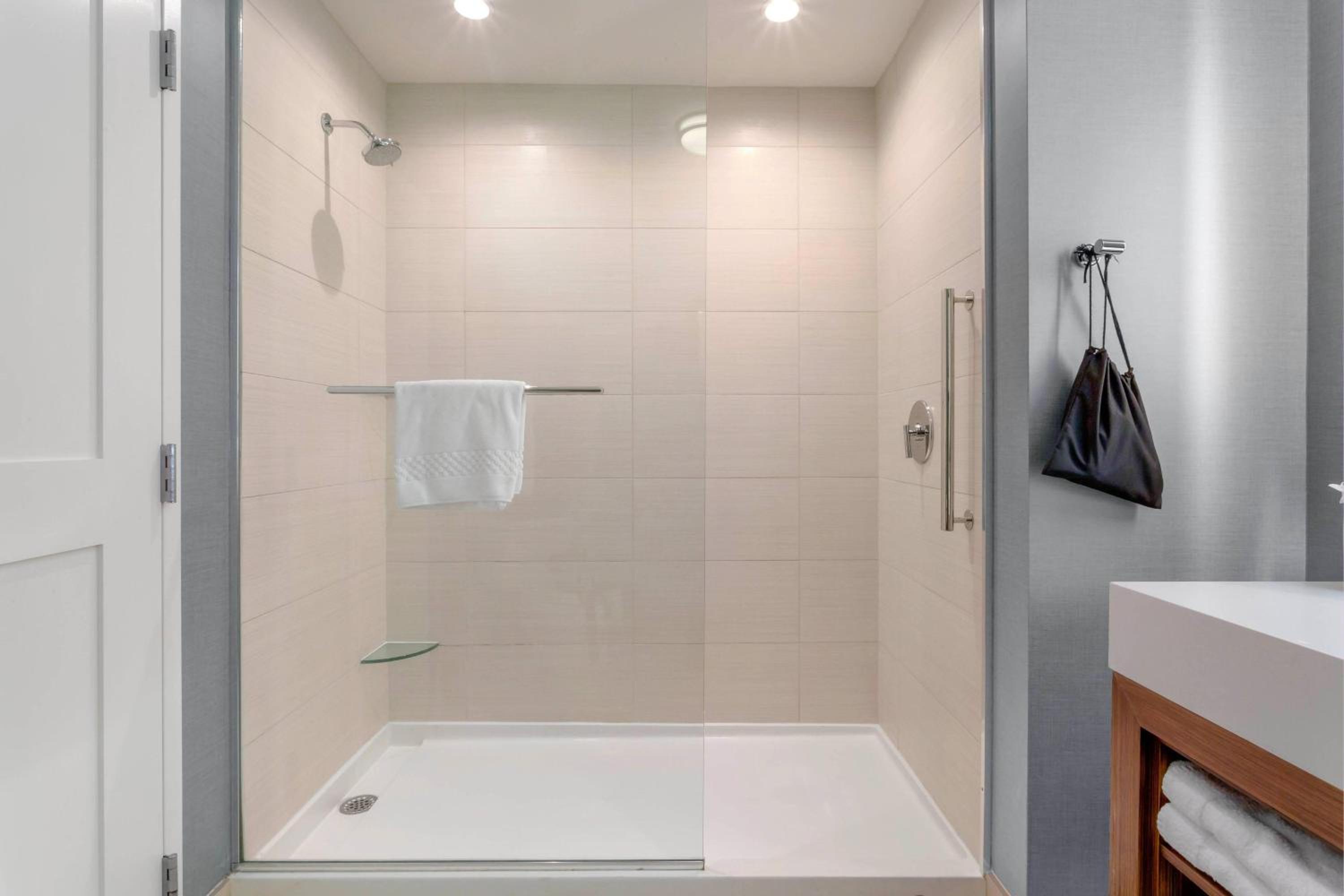 Two-Bedroom Suite photo 3
