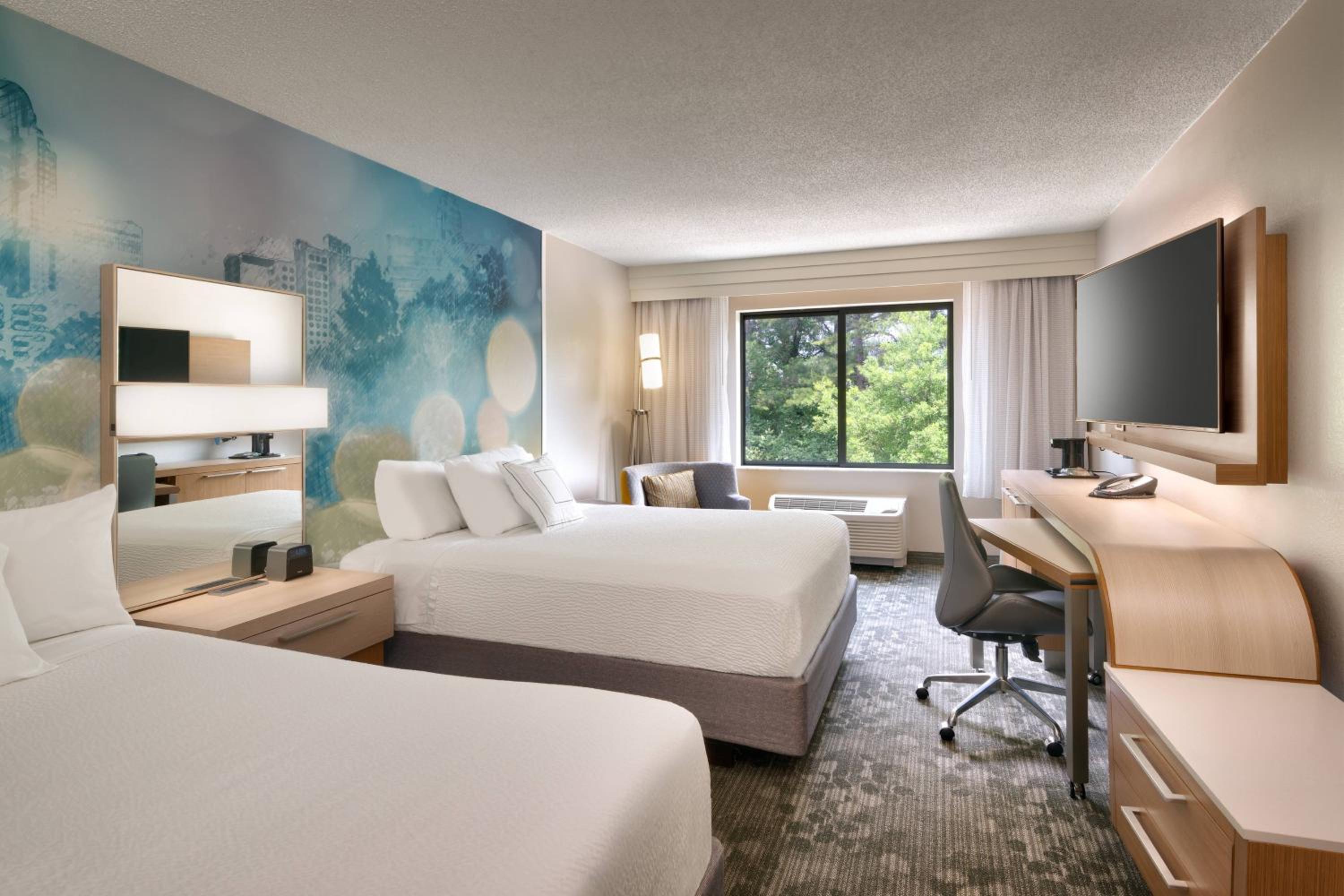 Queen Room with Two Queen Beds and Roll-in Shower - Mobility and Hearing Accessible