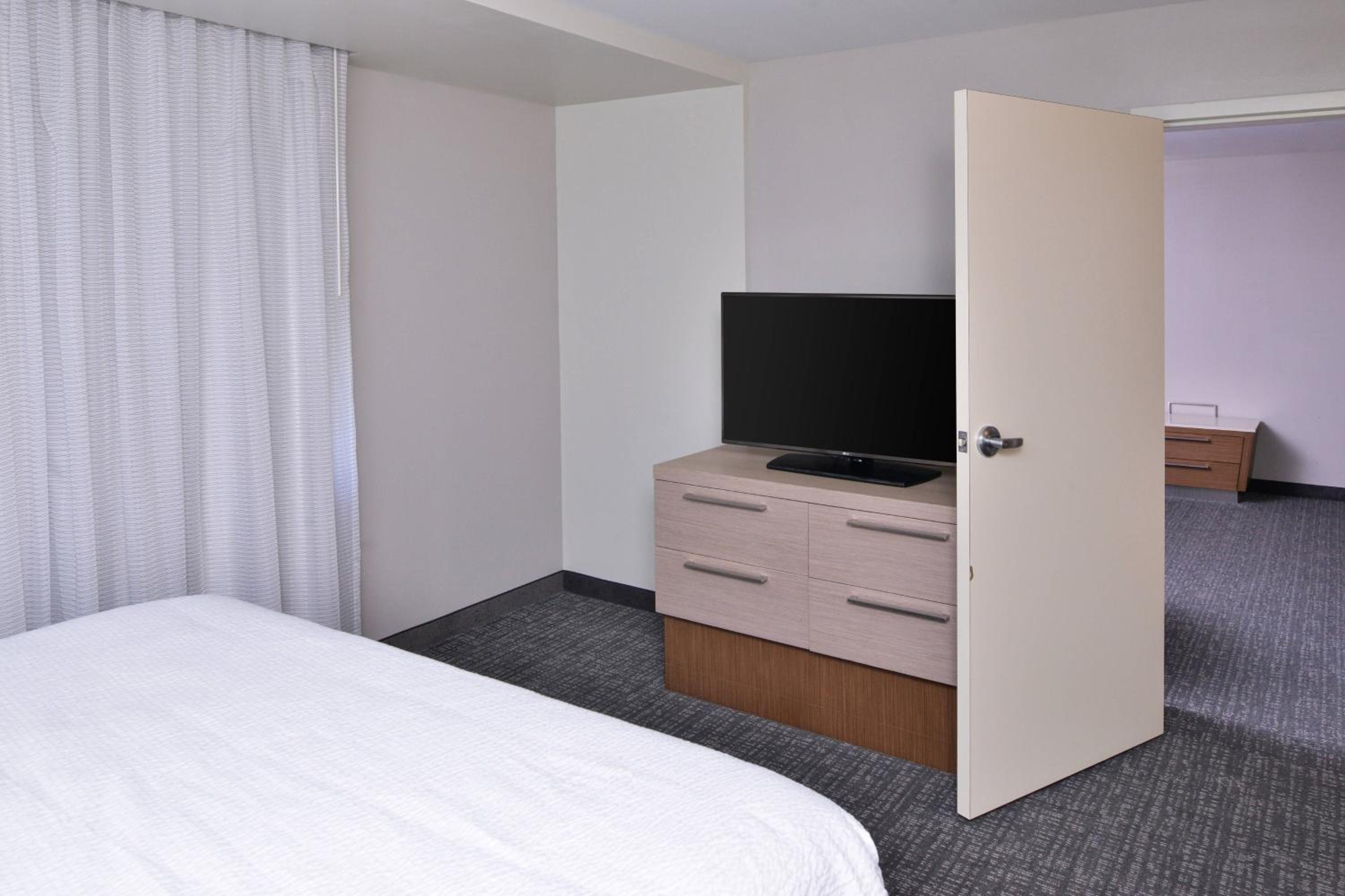One-Bedroom King Suite with Sofa Bed photo 1