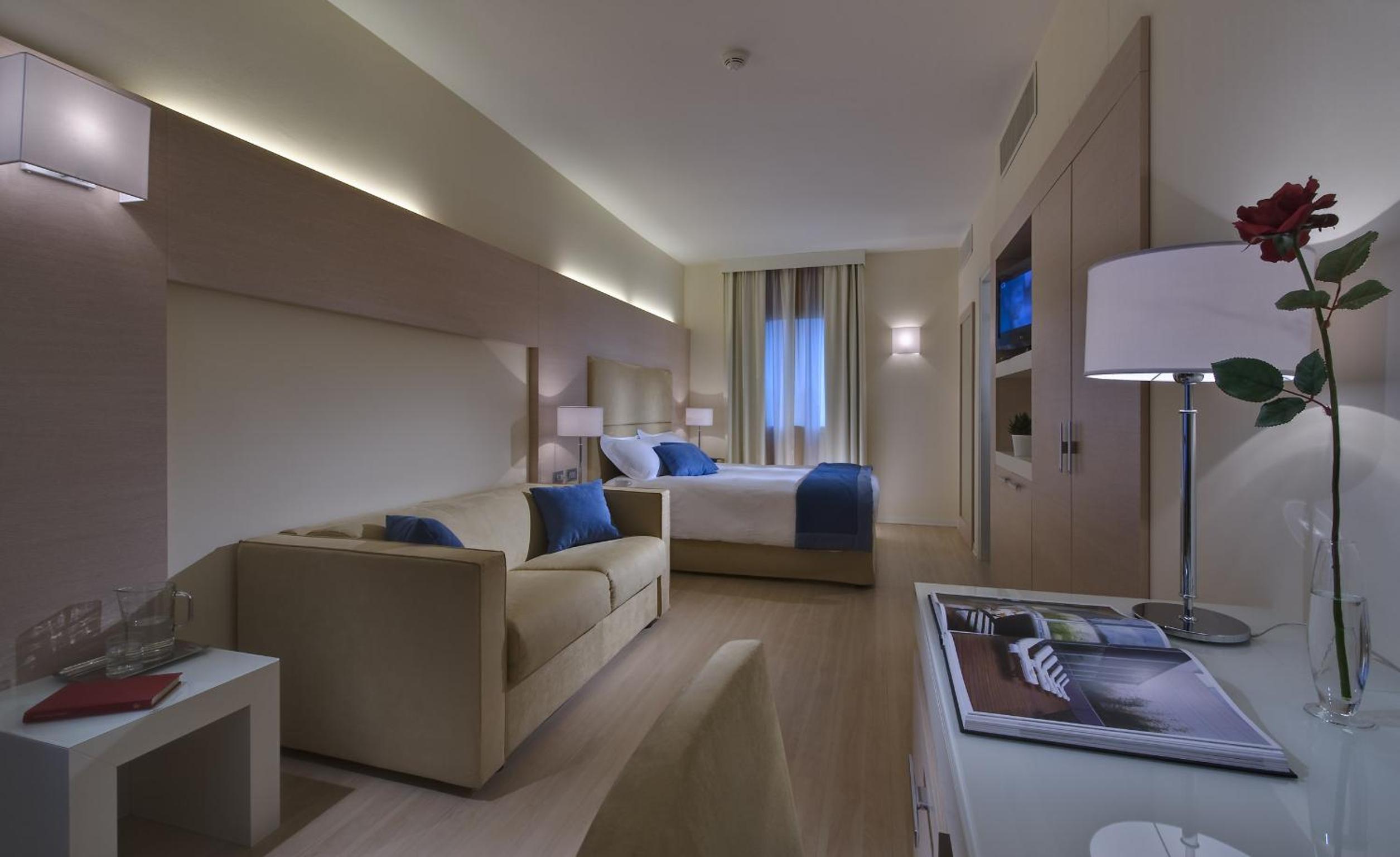 Junior Suite - Photo 1