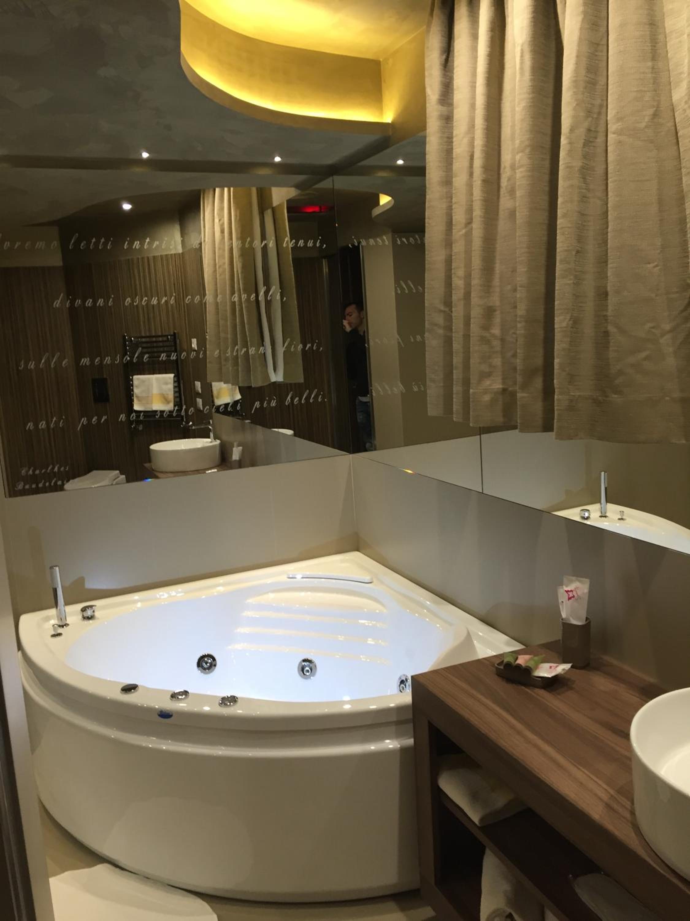 Royal Suite - Photo 4