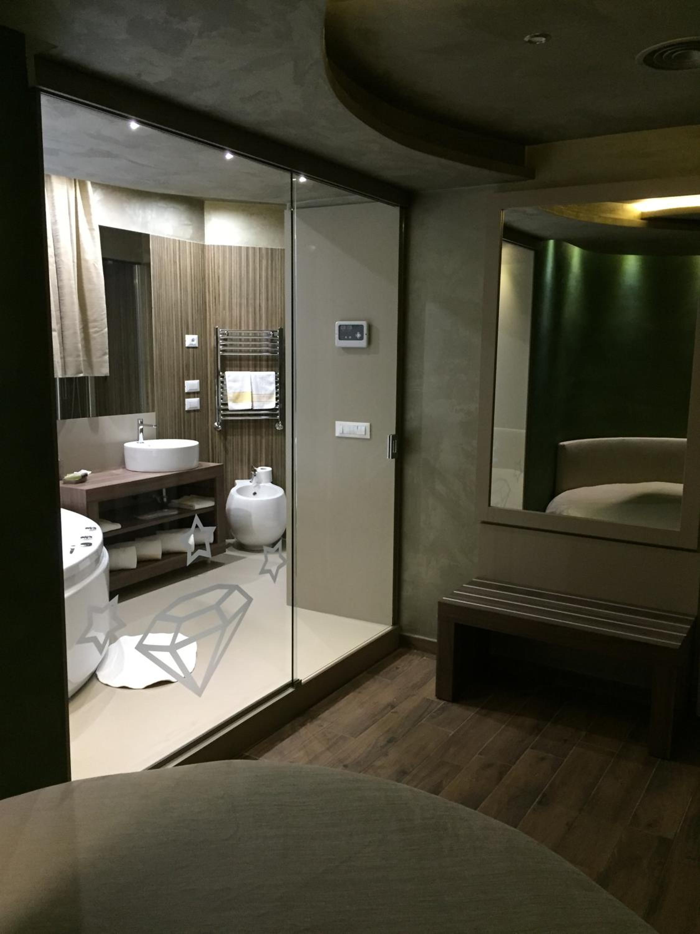 Royal Suite - Photo 10