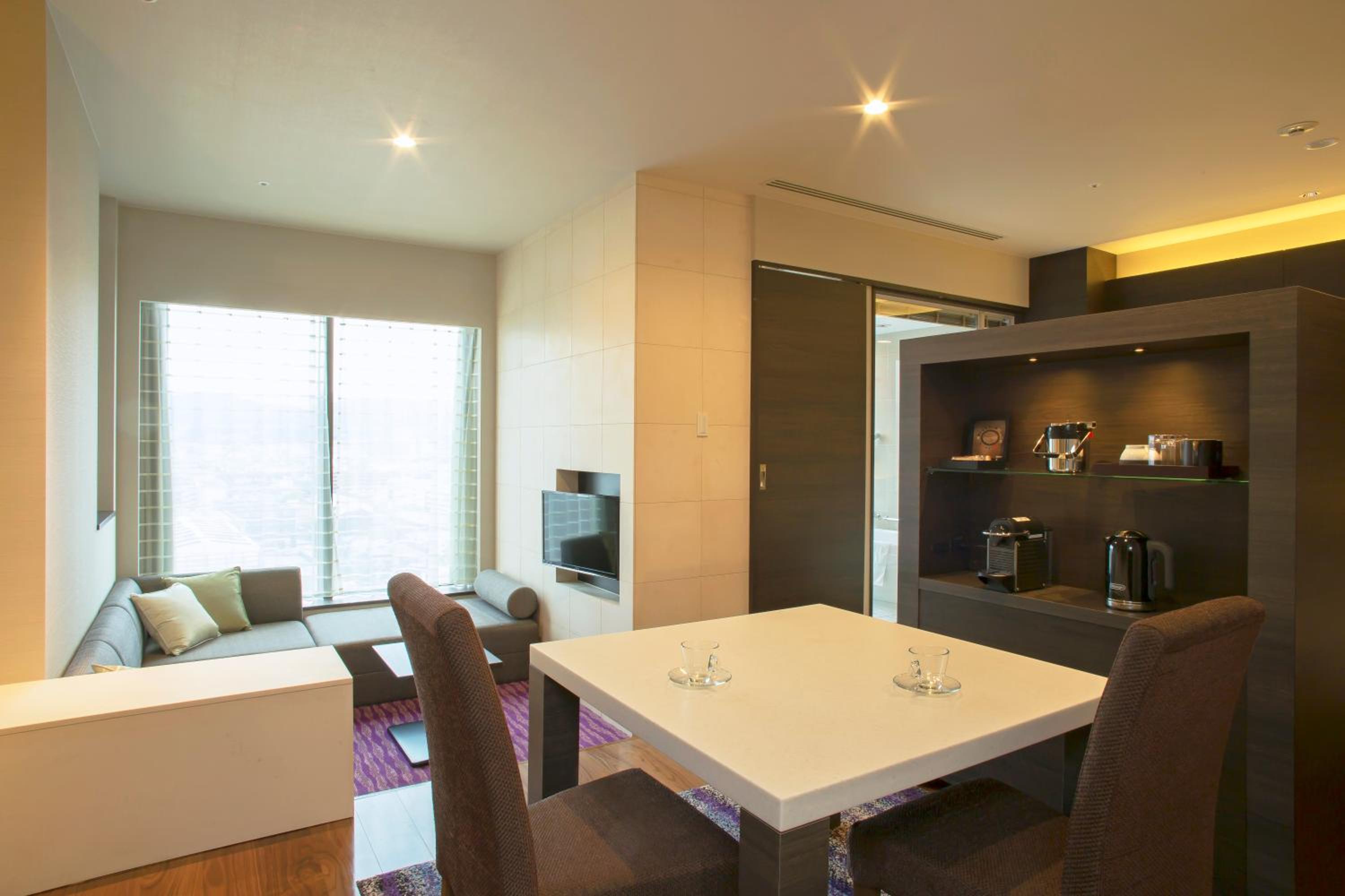 Premium Suite - Non-Smoking - Photo 2
