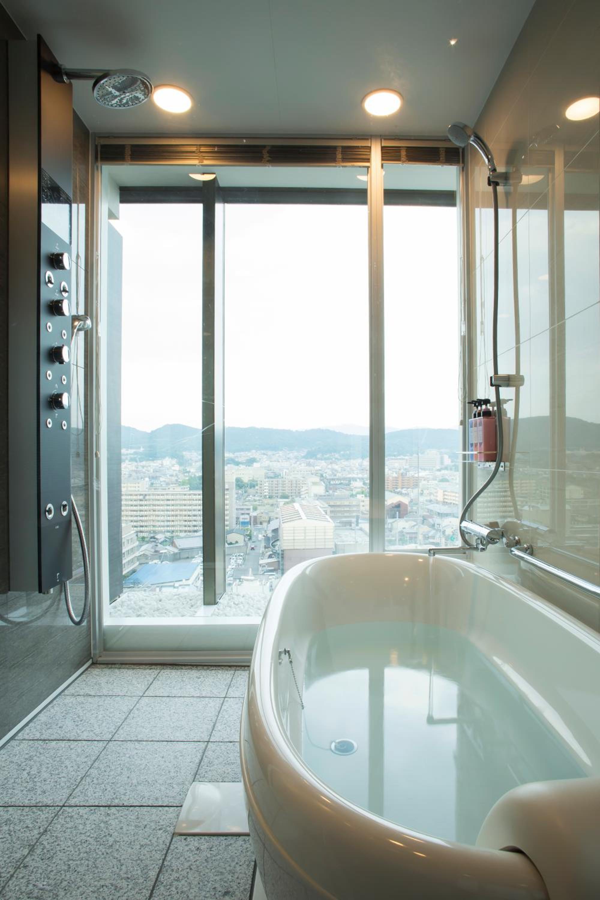 Premium Suite - Non-Smoking - Photo 3