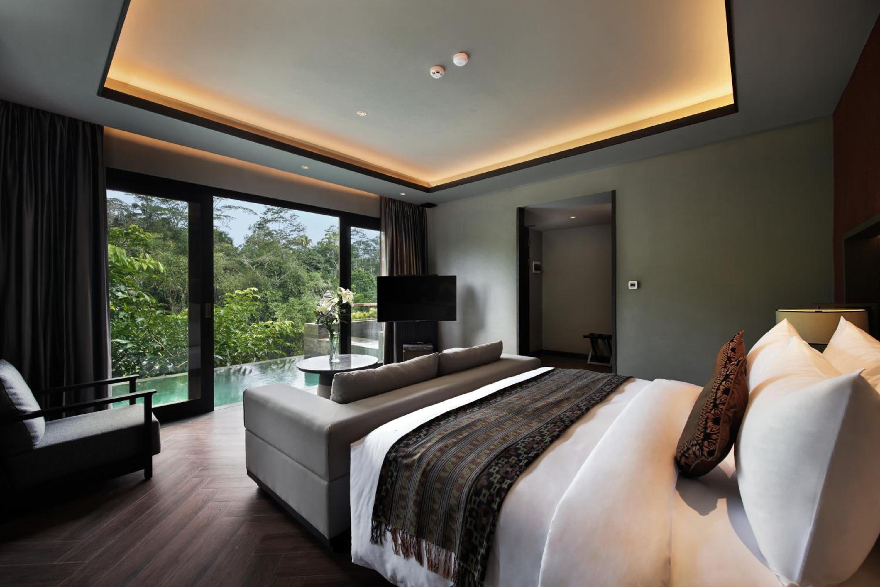 Suite with Private Pool