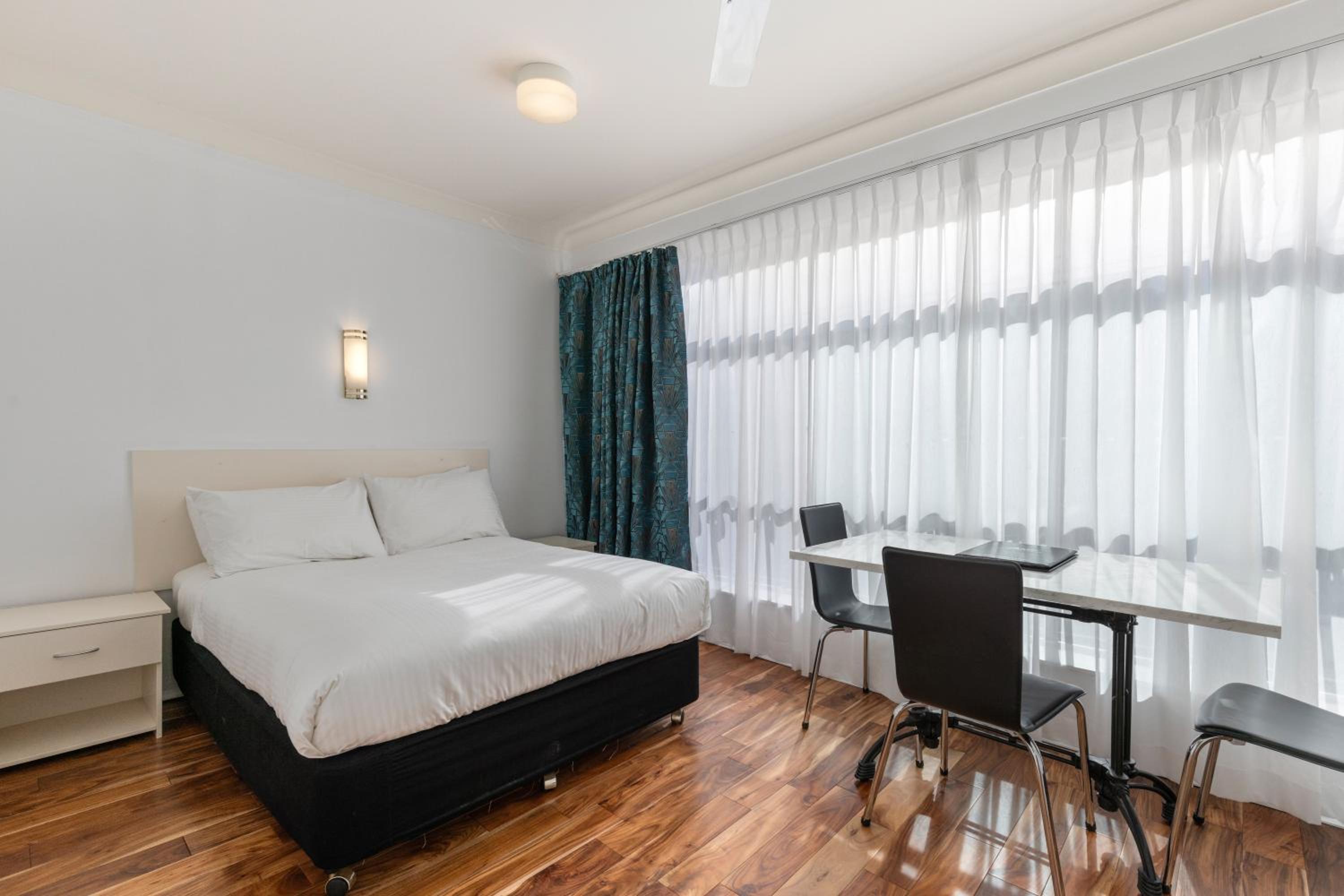Standard Suite