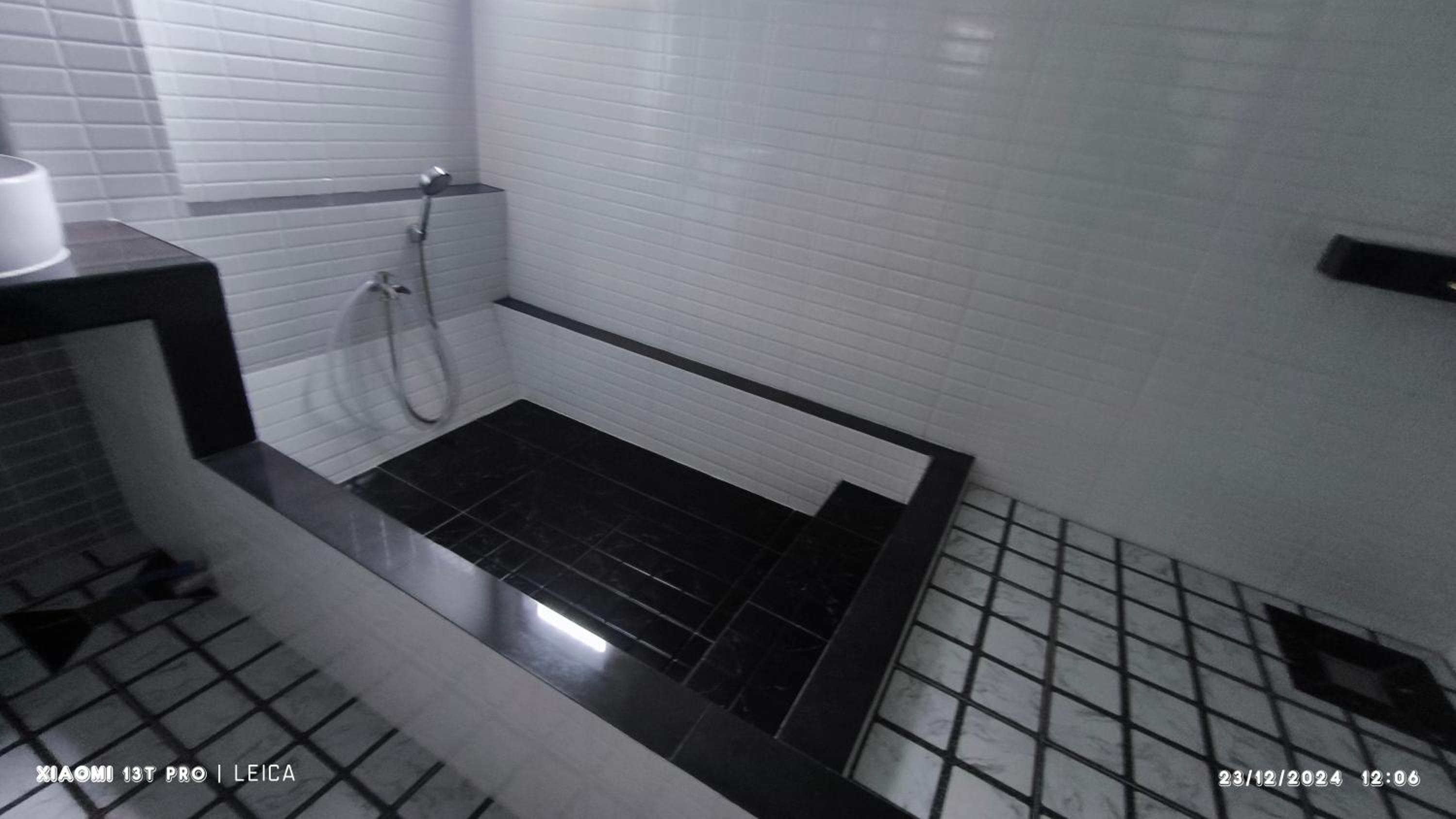 Two-Bedroom House - Photo 12