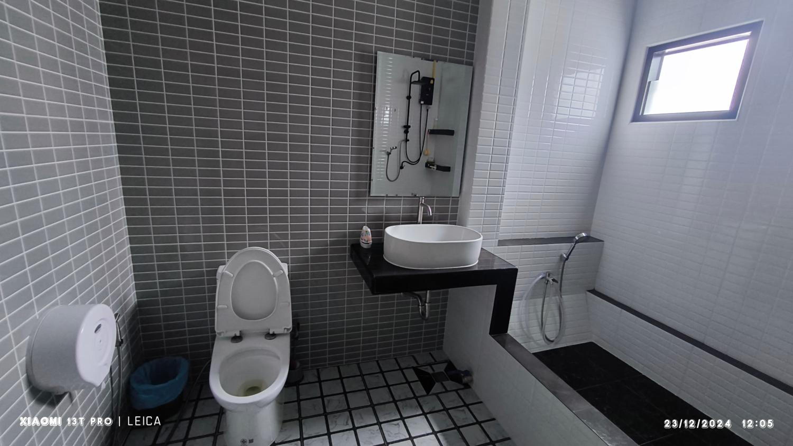 Two-Bedroom House - Photo 14
