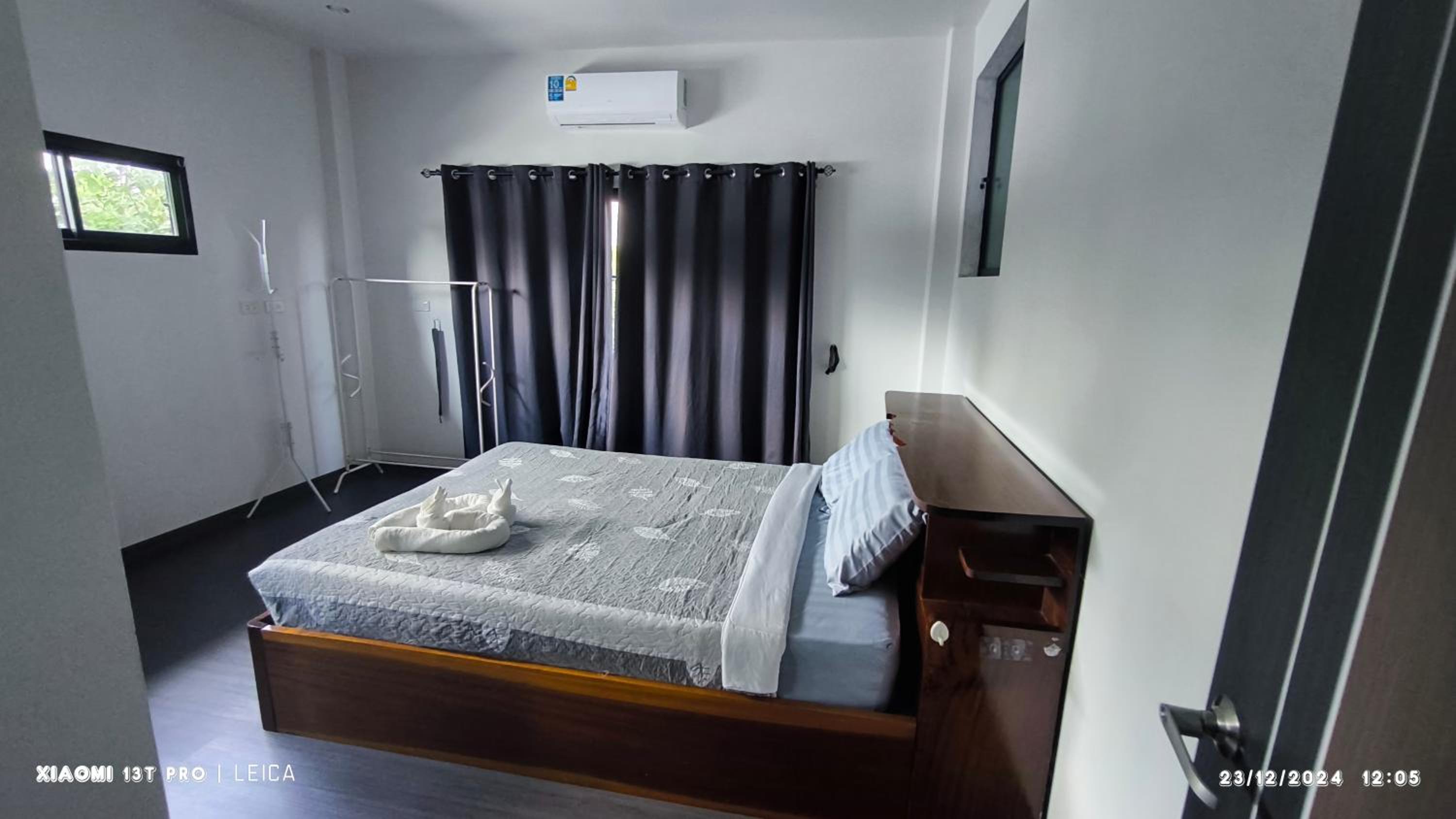 Two-Bedroom House - Photo 18