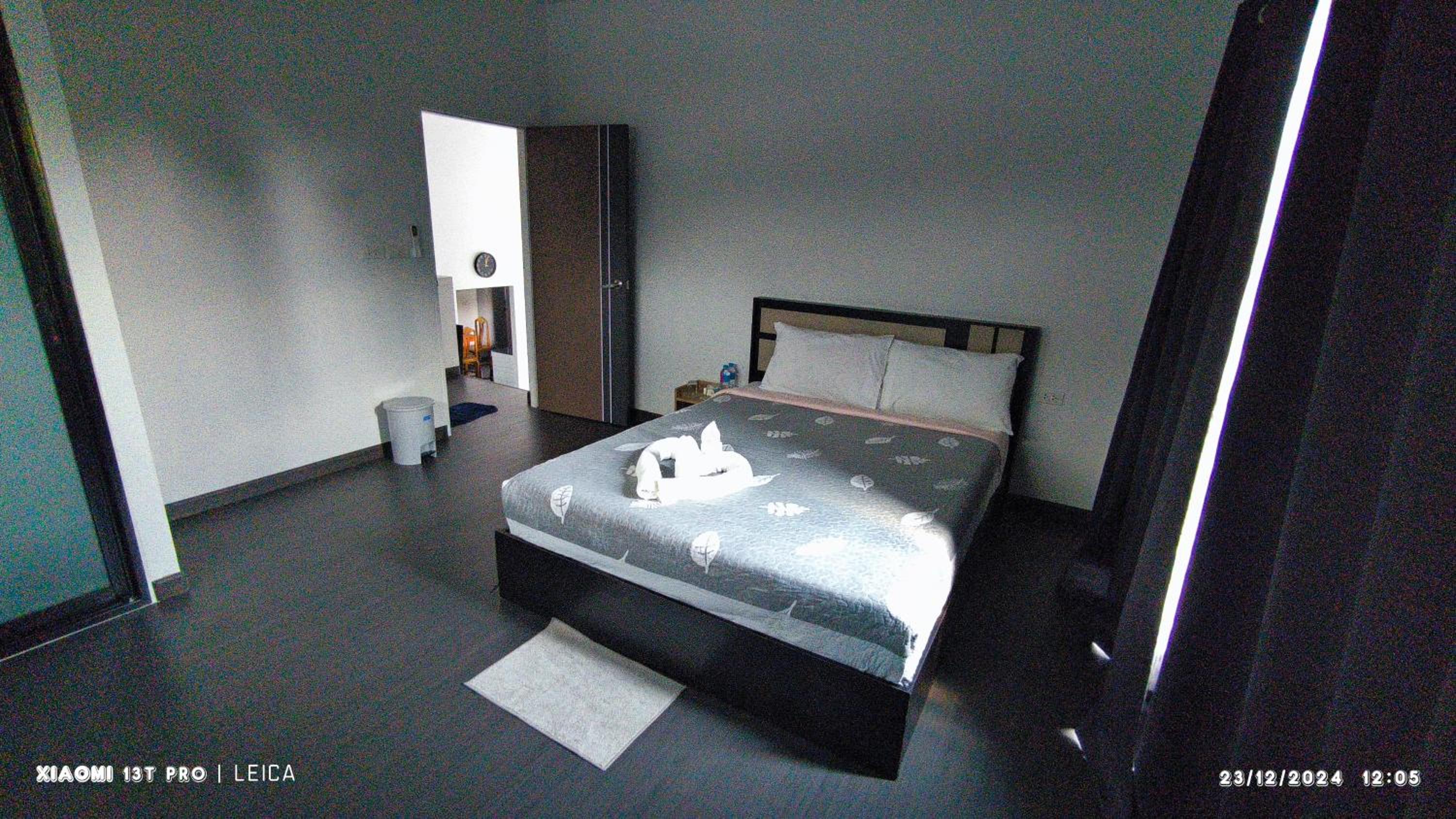 Two-Bedroom House - Photo 20