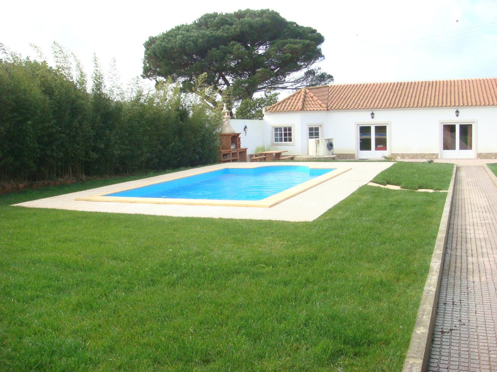 One-Bedroom House - Photo 4
