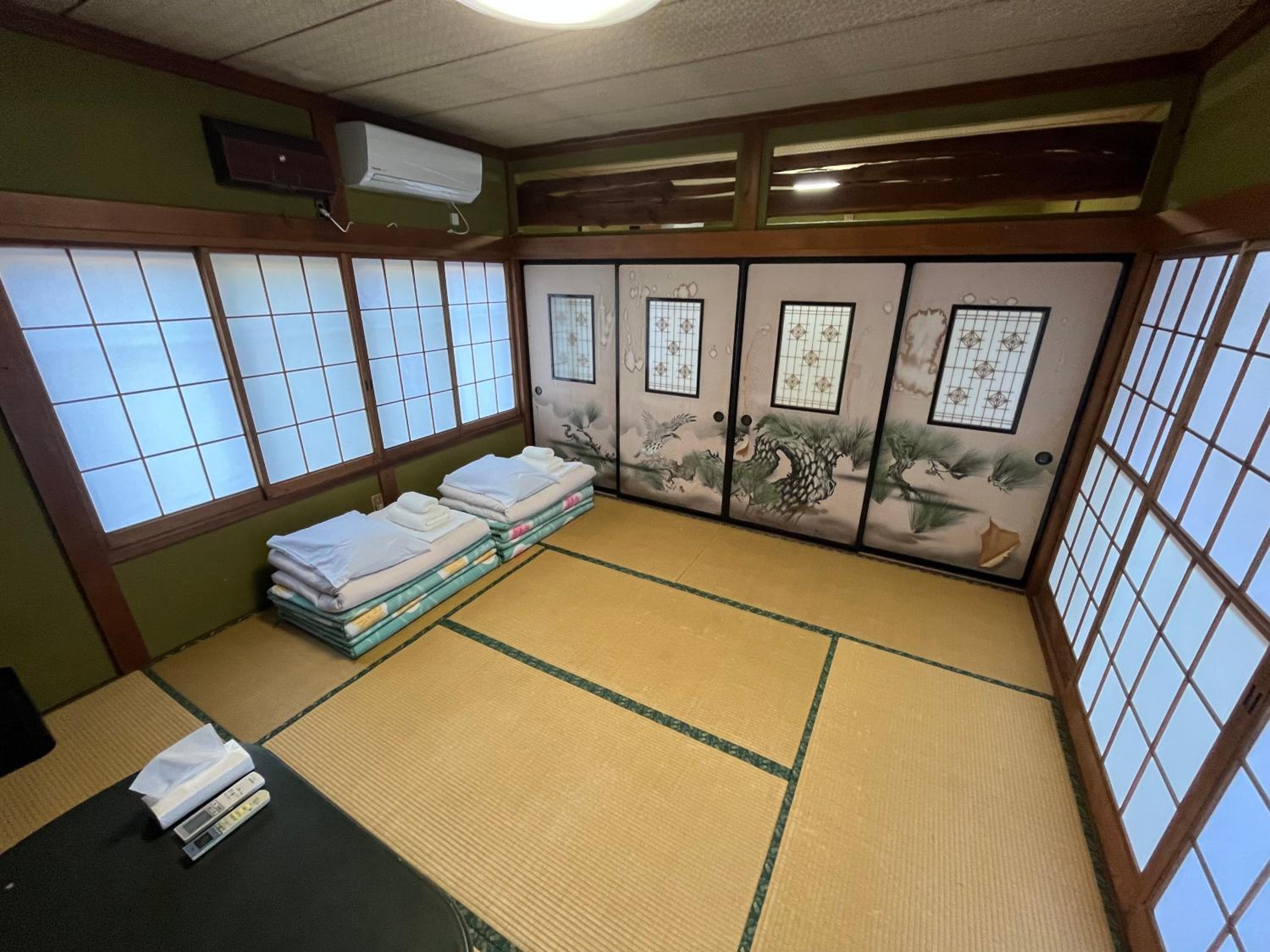 Mixed Dormitory Room photo 2