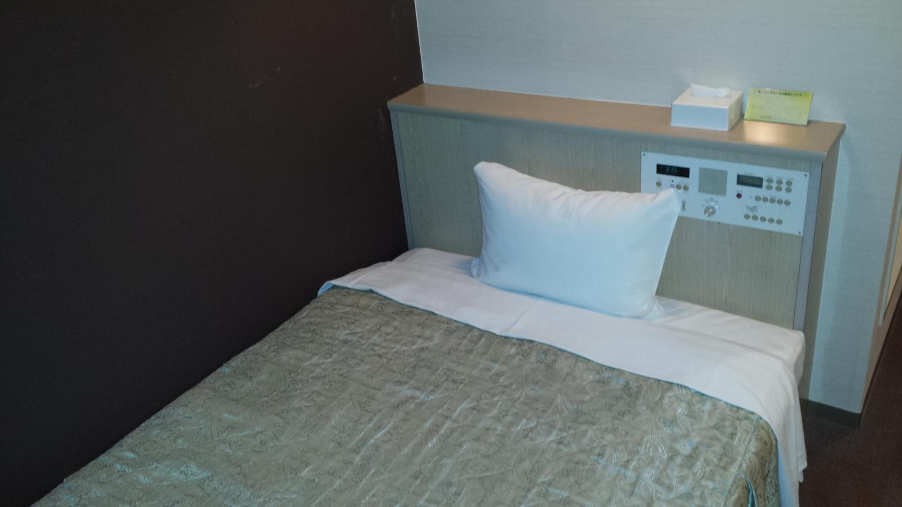 Single Room - Non-Smoking photo 2