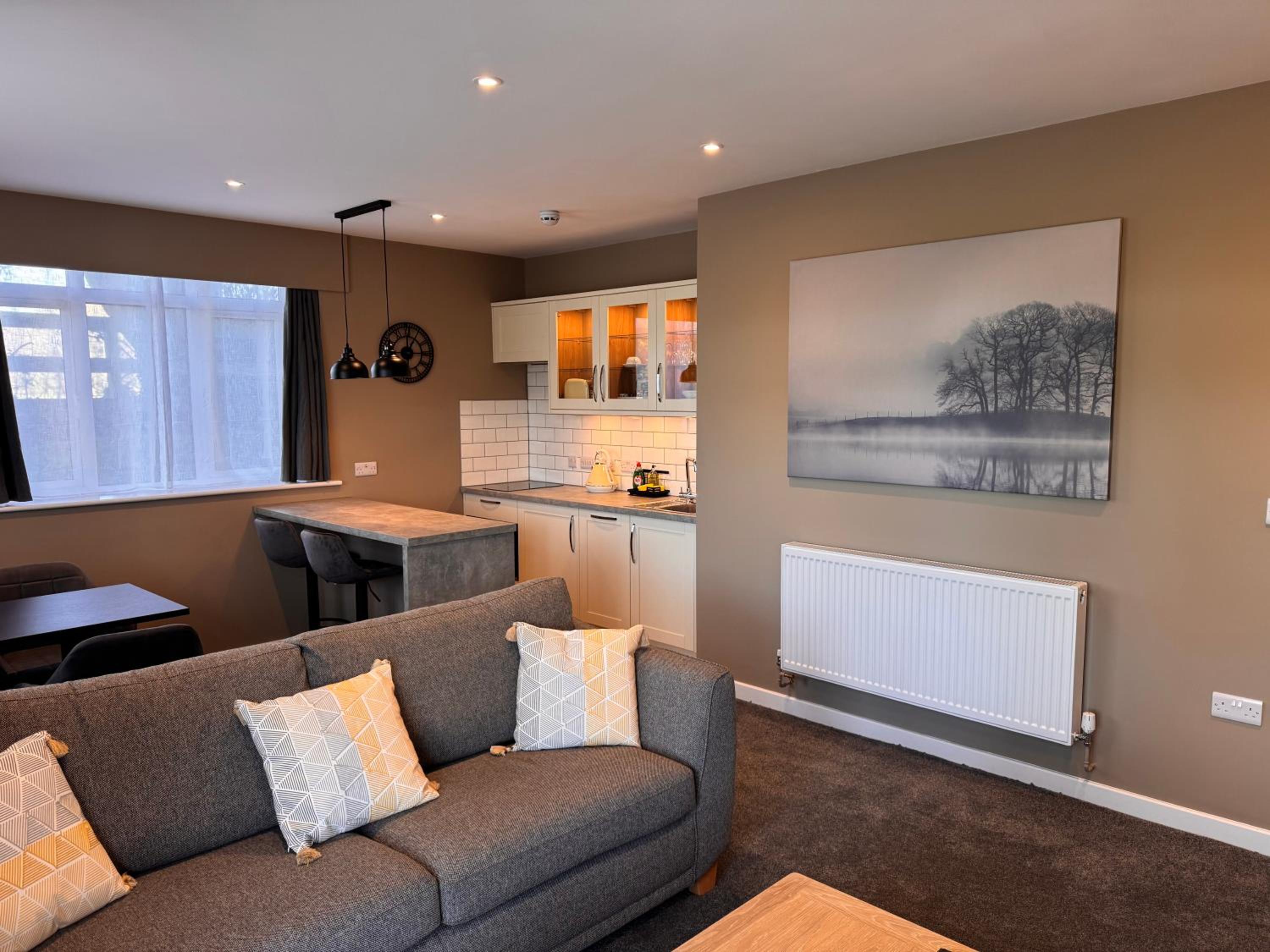 Two-Bedroom Suite - Photo 9