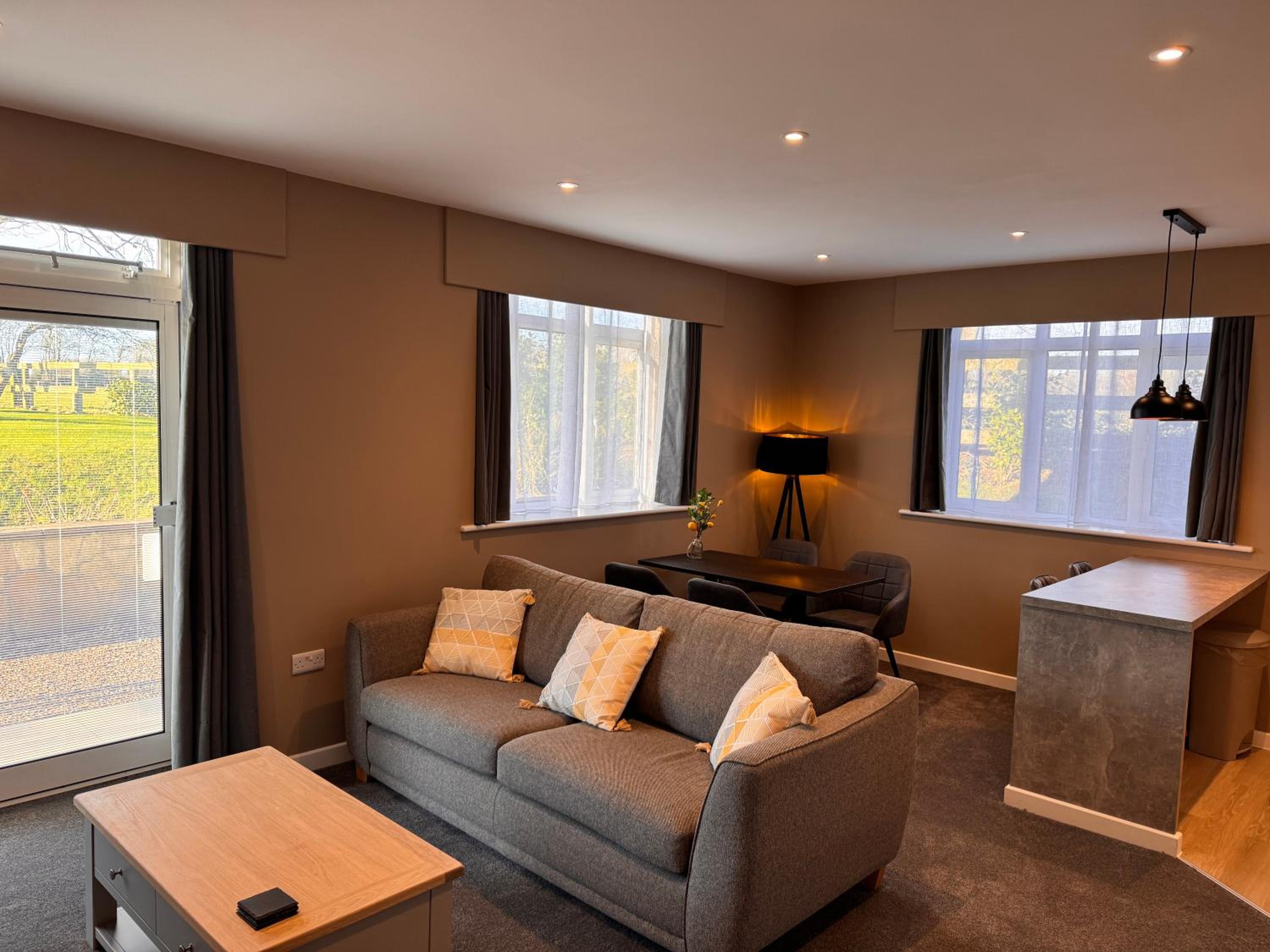 Two-Bedroom Suite - Photo 10