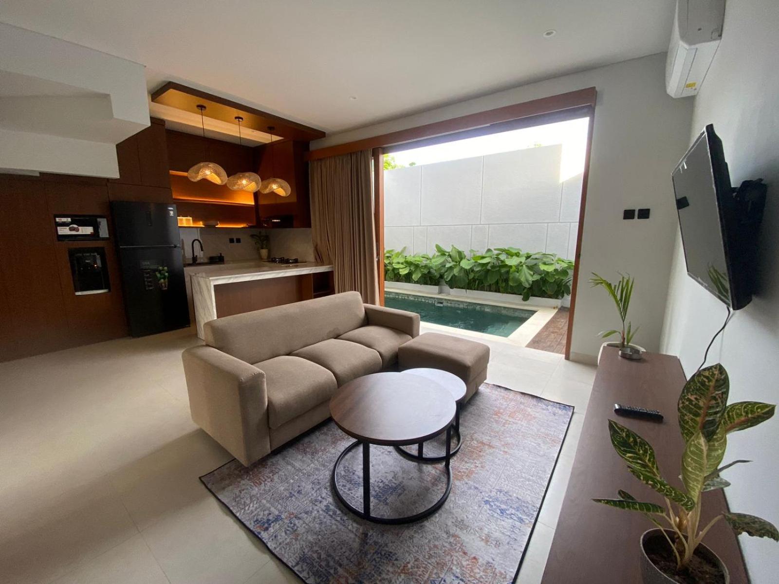 Three-Bedroom Villa photo 1