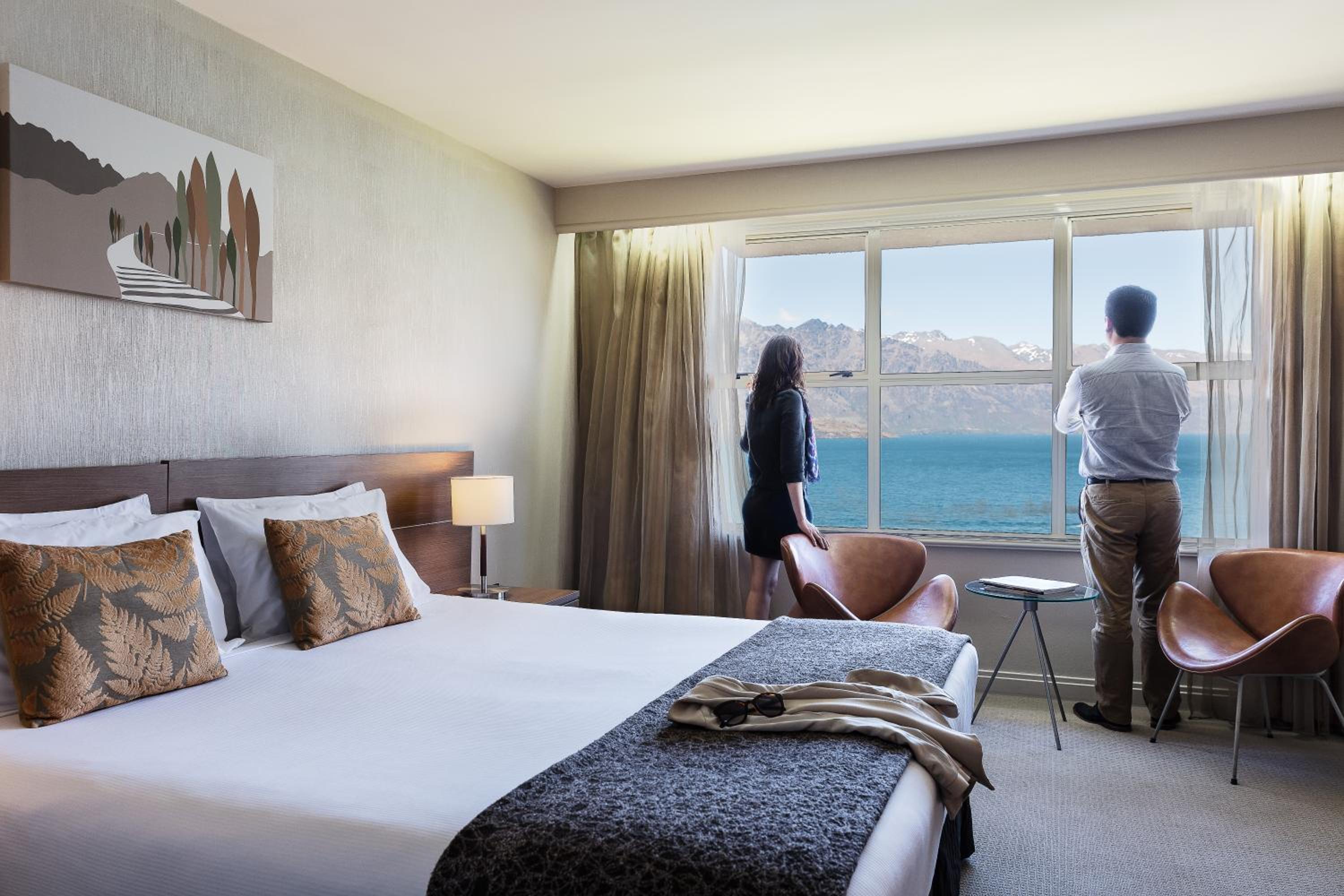 Superior Lake View Room with King Bed - Photo 2