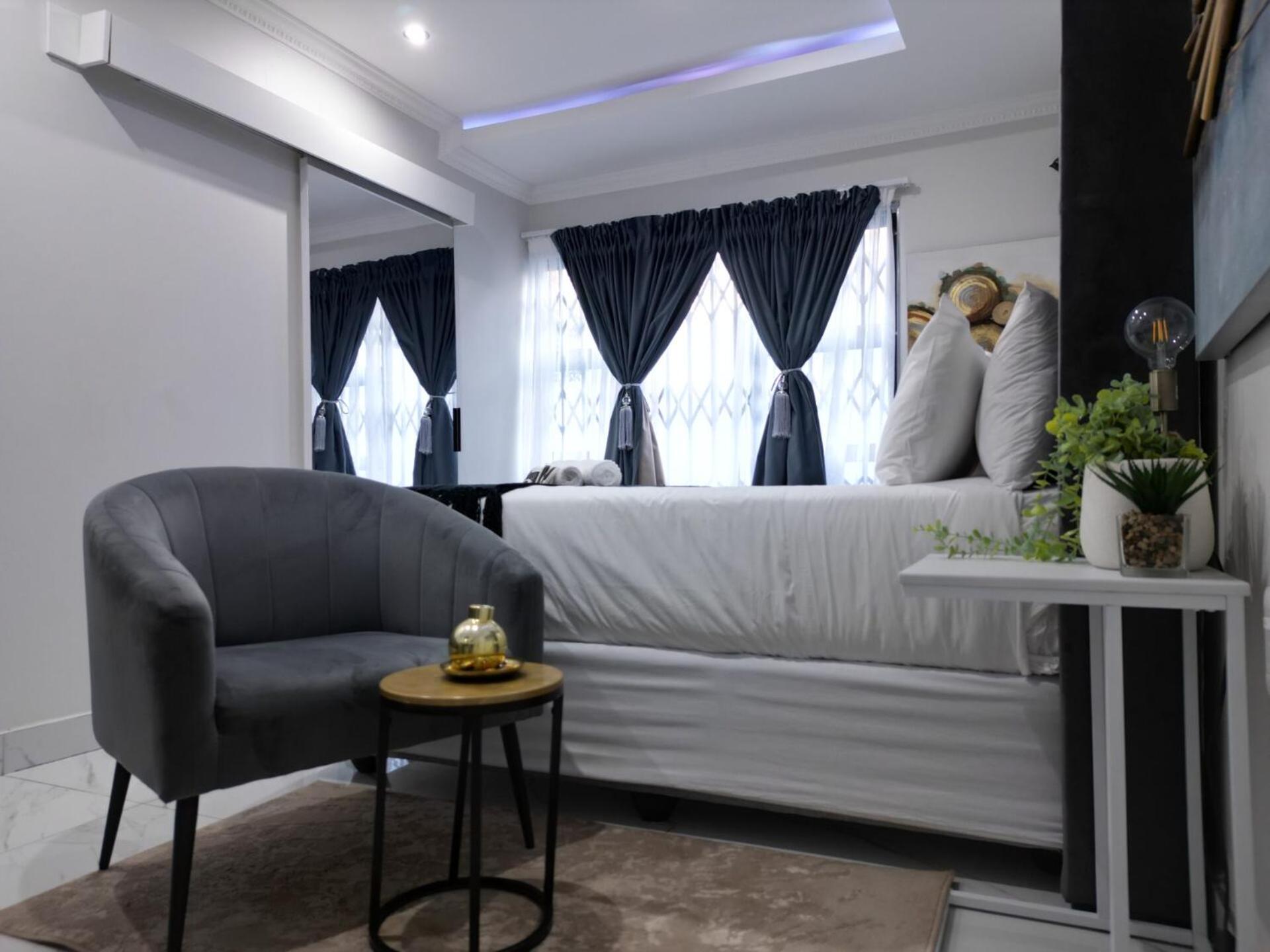 Deluxe Double Room photo 2